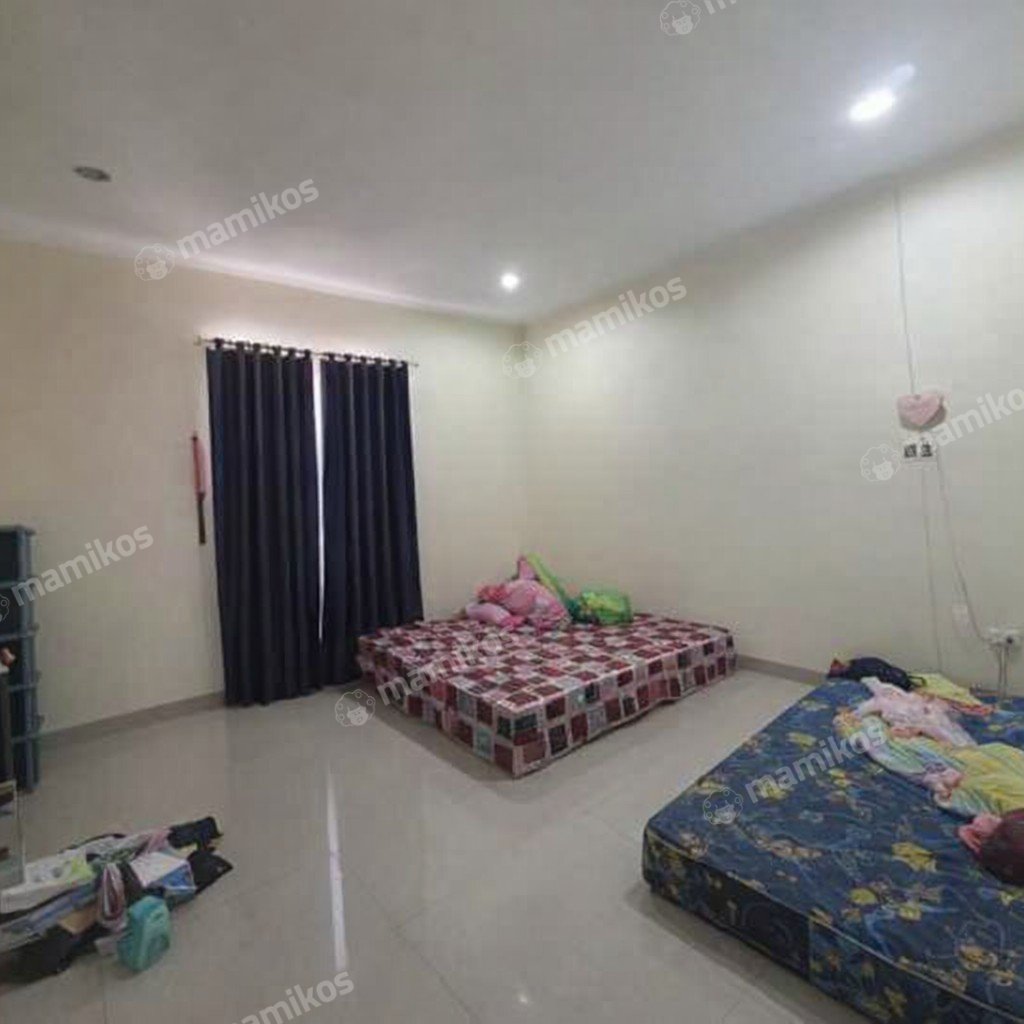 Rumah Sertifikat SHM 2 Kamar Tidur 2 Kamar Mandi Taman Surya Jakarta Barat - Photo 5