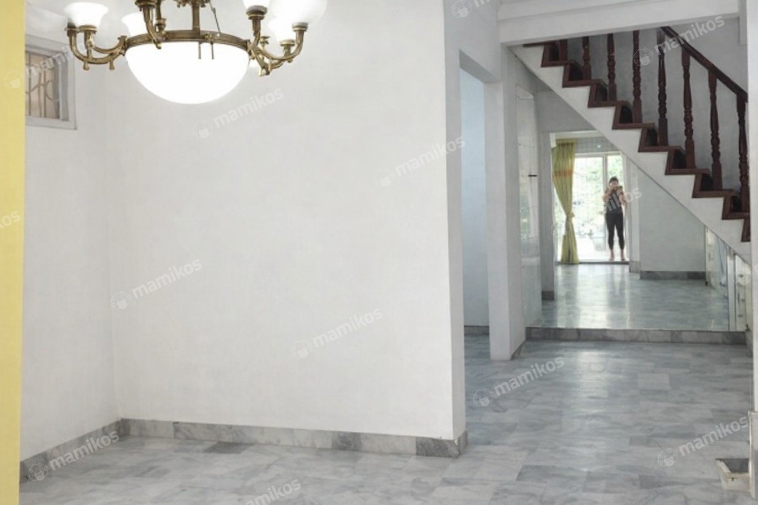 Rumah Sertifikat SHM 8 Kamar Tidur 4 Kamar Mandi Tebet Jakarta Selatan