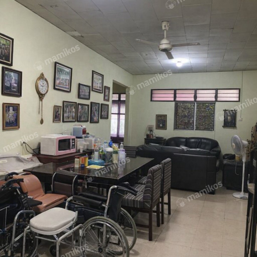 Rumah Sertifikat SHM 5 Kamar Tidur 2 Kamar Mandi Rawamangun Jakarta Timur - Photo 3