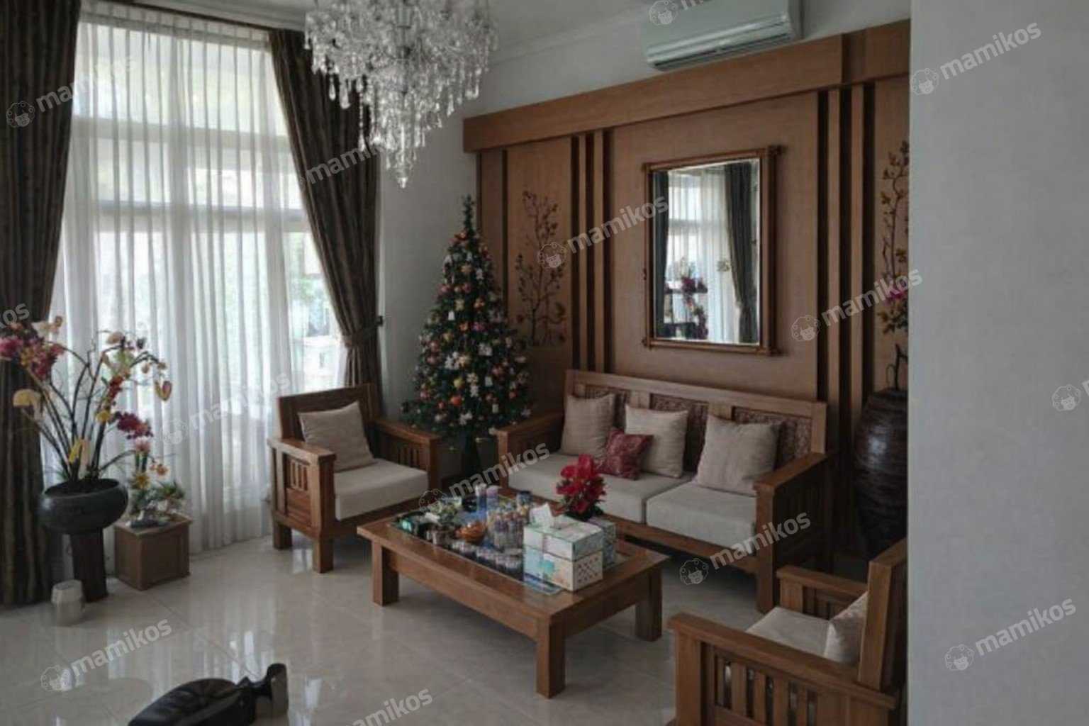 Rumah Sertifikat SHM 4 Kamar Tidur 3 Kamar Mandi Pondok Indah Jakarta Selatan - Photo 3