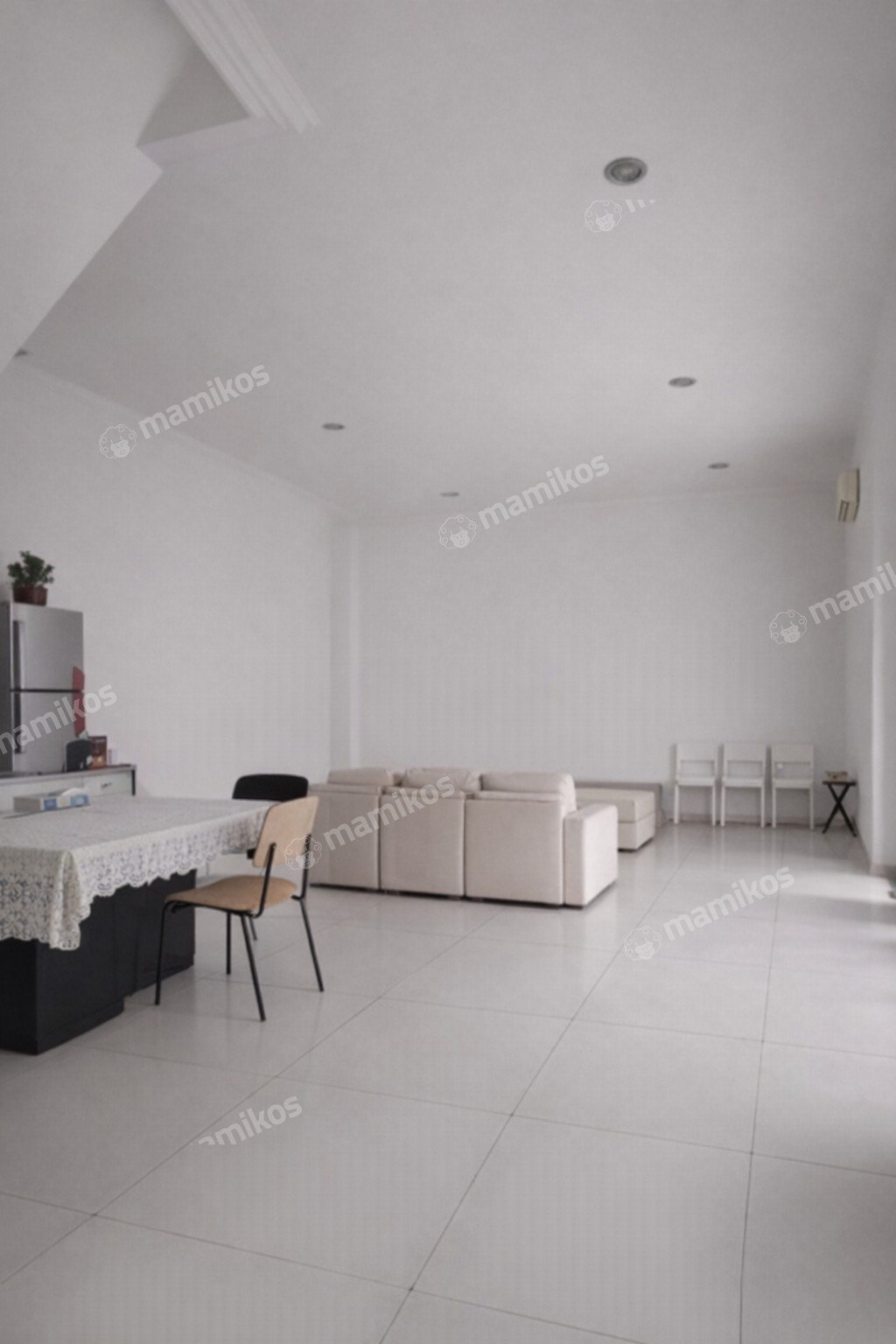 Rumah Sertifikat SHM 3 Kamar Tidur 3 Kamar Mandi Kemang Jakarta Selatan - Photo 4