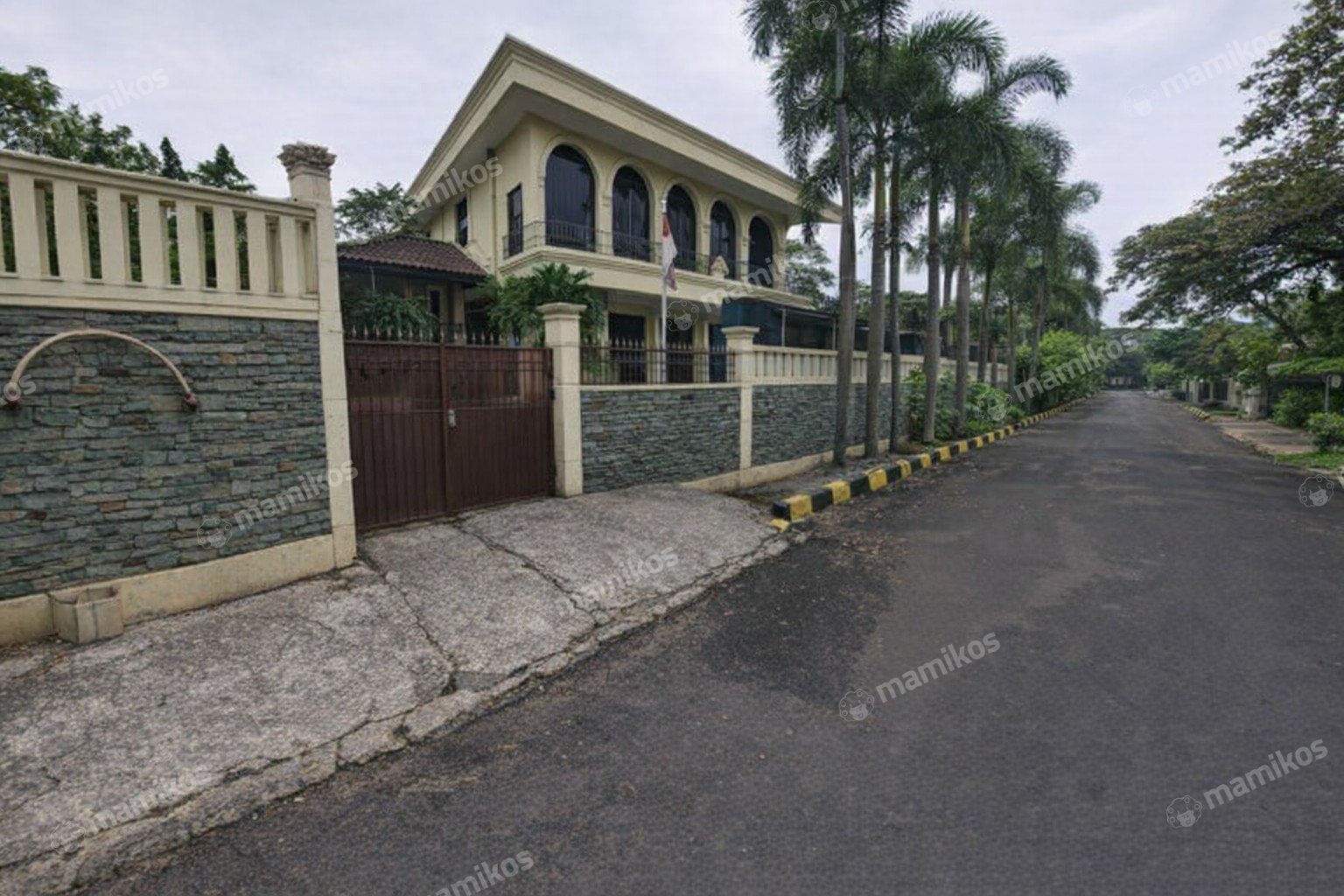 Rumah Sertifikat SHM 4 Kamar Tidur 4 Kamar Mandi Kembangan Jakarta Barat - Photo 3