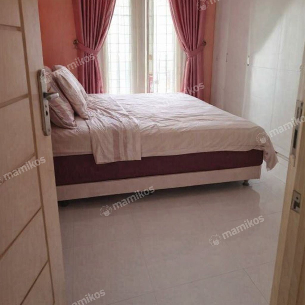 Rumah Sertifikat SHM 6 Kamar Tidur 6 Kamar Mandi Pulogebang Jakarta Timur - Photo 2