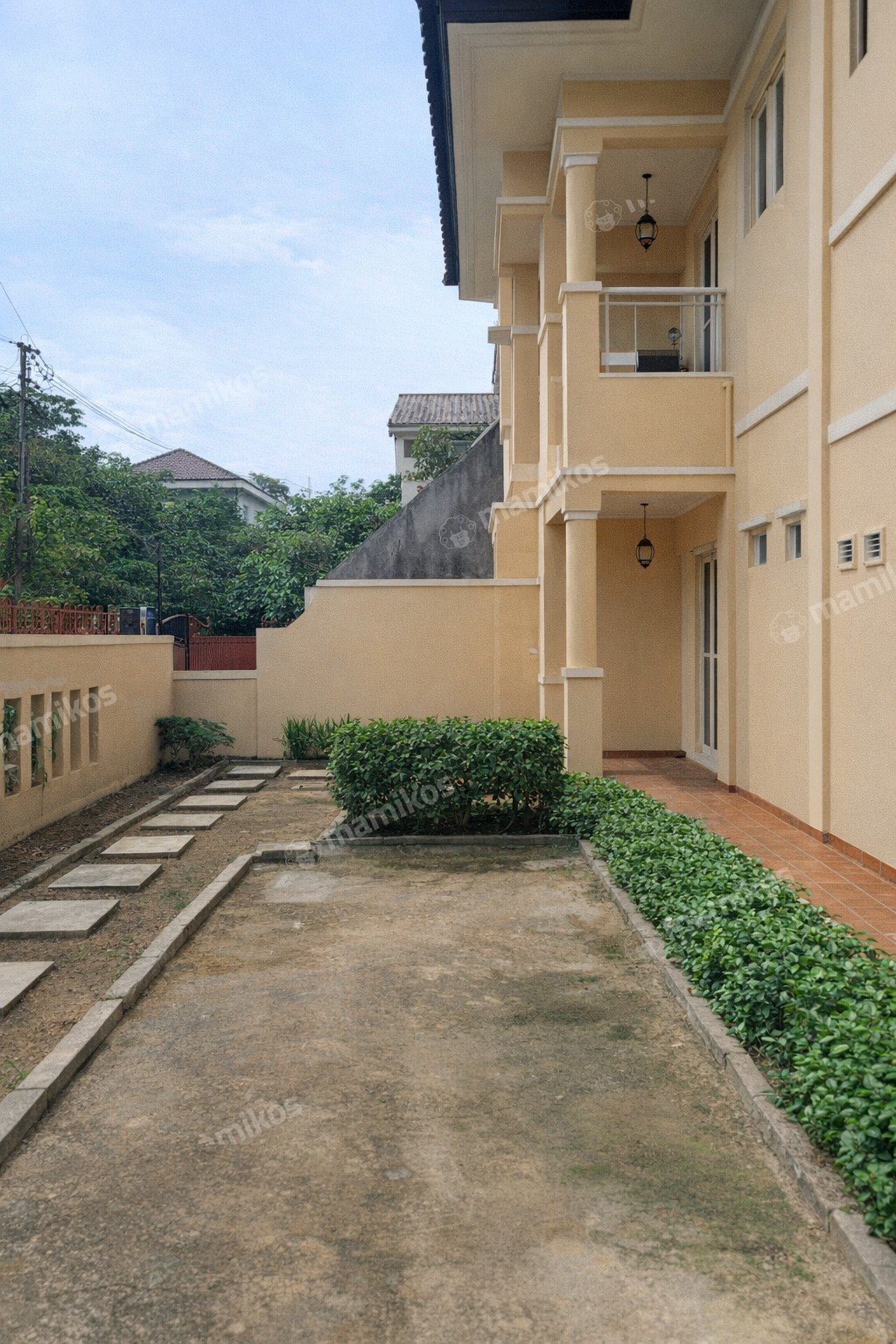 Rumah Sertifikat SHM 4 Kamar Tidur 3 Kamar Mandi Duren Sawit Jakarta Timur - Photo 5