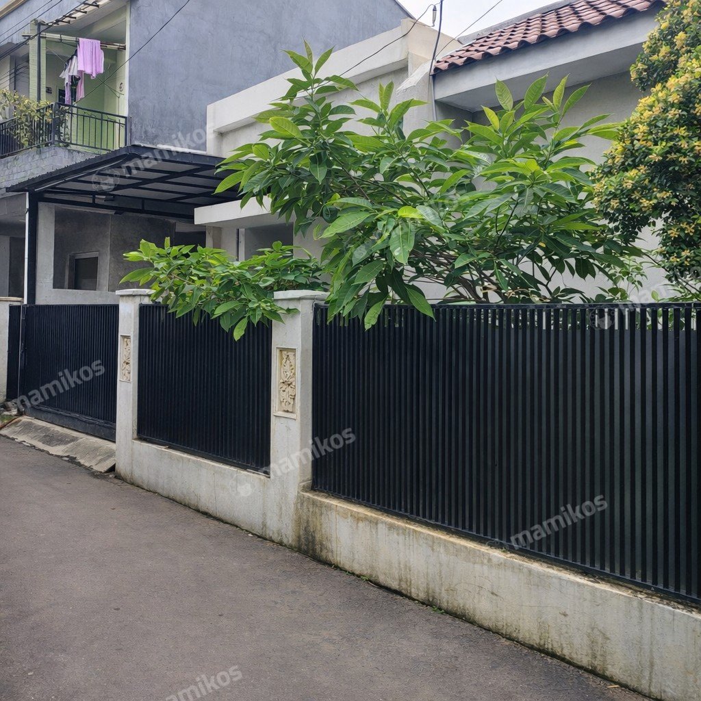 Rumah Sertifikat SHM 3 Kamar Tidur 2 Kamar Mandi Kramat Jati Jakarta Timur - Photo 2