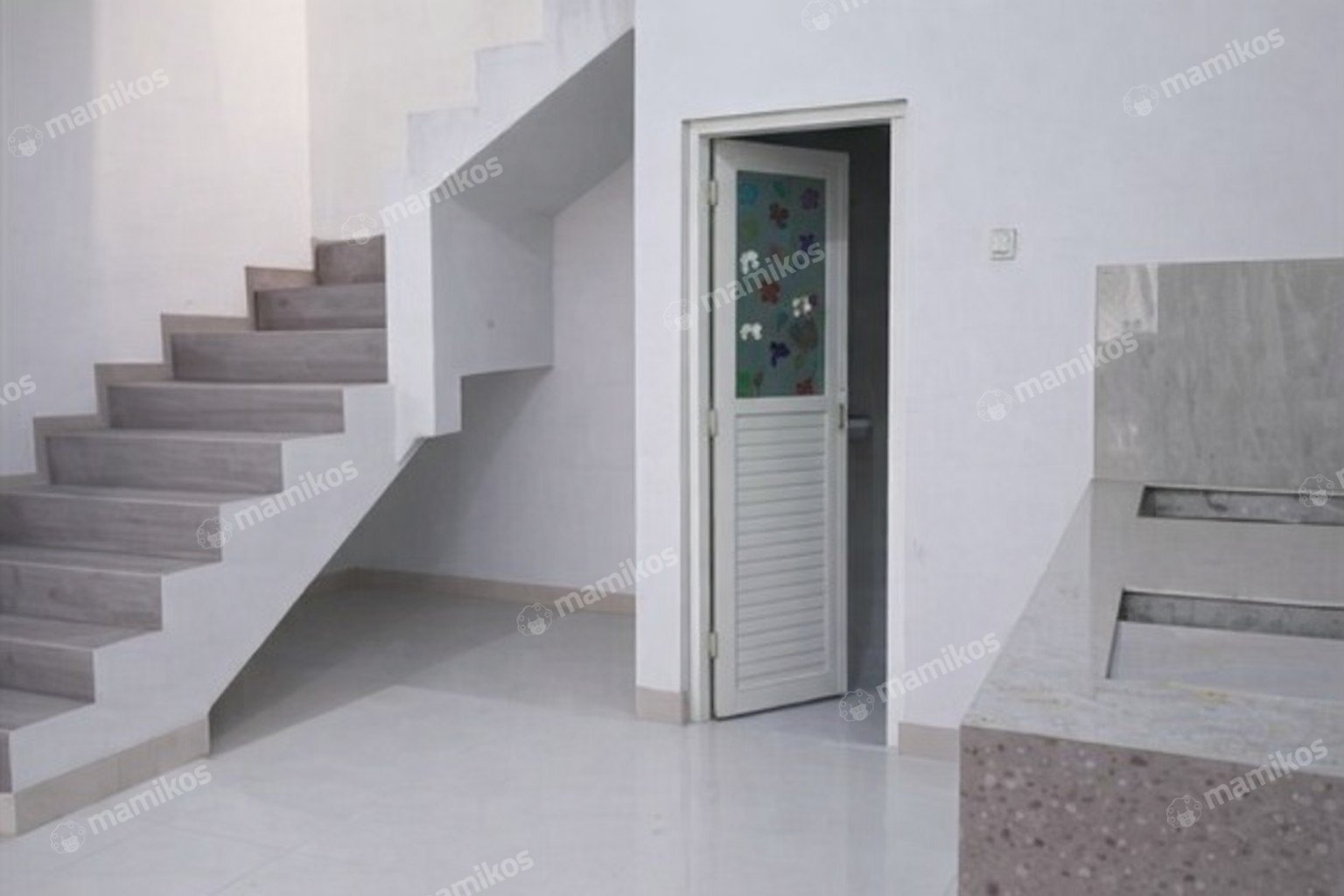 Rumah 4KT 5KM Tomang Jakarta Barat