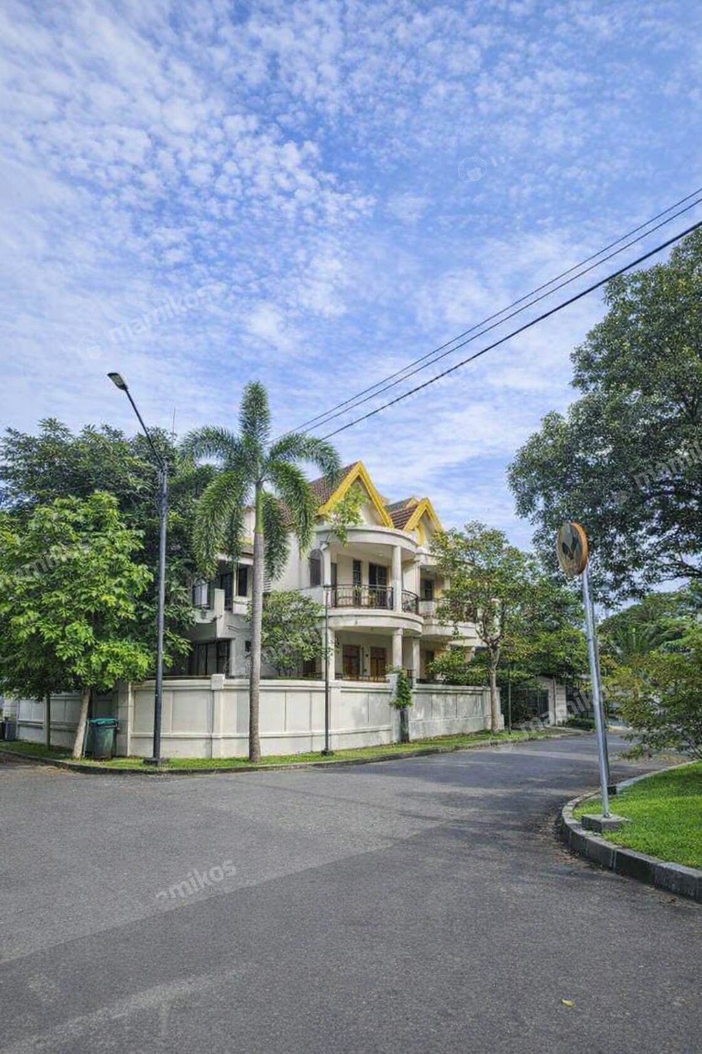 Rumah Sertifikat SHM 5 Kamar Tidur 5 Kamar Mandi Kelapa Gading Jakarta Utara - Photo 2