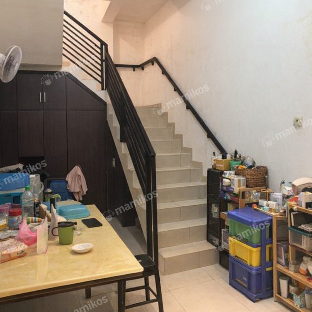 Rumah Sertifikat SHM 4 Kamar Tidur 3 Kamar Mandi Tanjung Duren Jakarta Barat - Photo 3