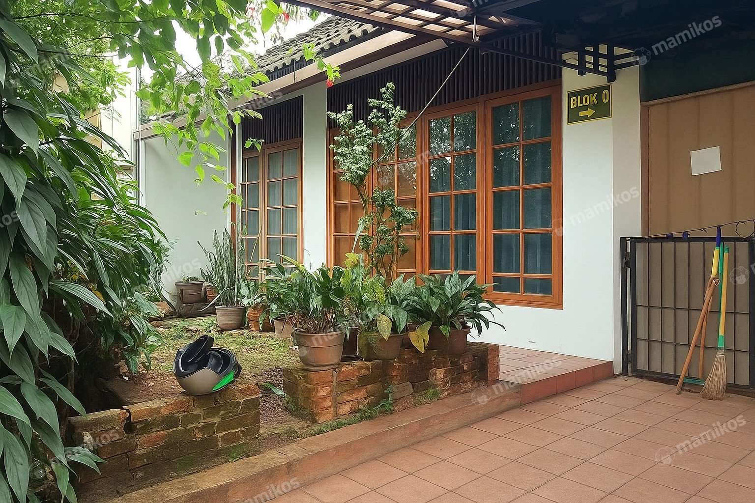 Rumah Sertifikat SHM 3 Kamar Tidur 2 Kamar Mandi Lebak Bulus Jakarta Selatan
