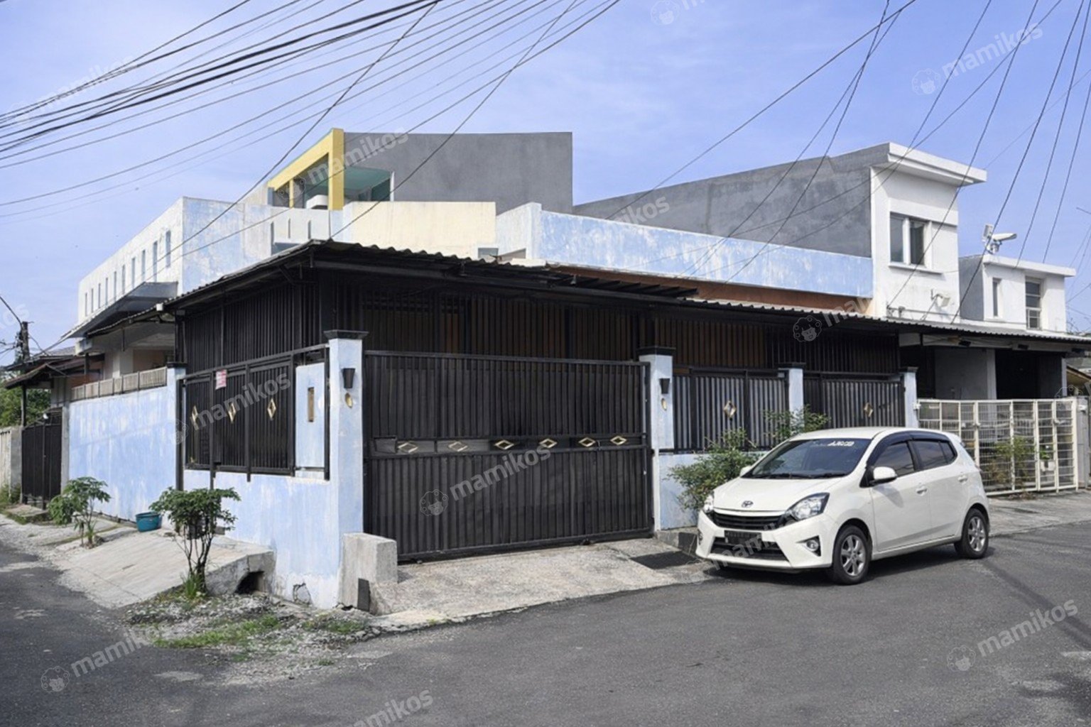 Rumah Sertifikat SHM 4 Kamar Tidur 2 Kamar Mandi Citra Garden Jakarta Barat