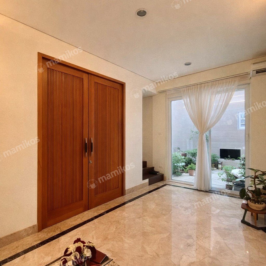 Rumah Sertifikat SHM 5 Kamar Tidur 5 Kamar Mandi Pondok Indah Jakarta Selatan - Photo 2