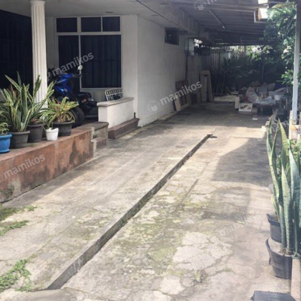 Rumah Sertifikat HGB 11 Kamar Tidur 8 Kamar Mandi Kebayoran Baru Jakarta Selatan - Photo 2