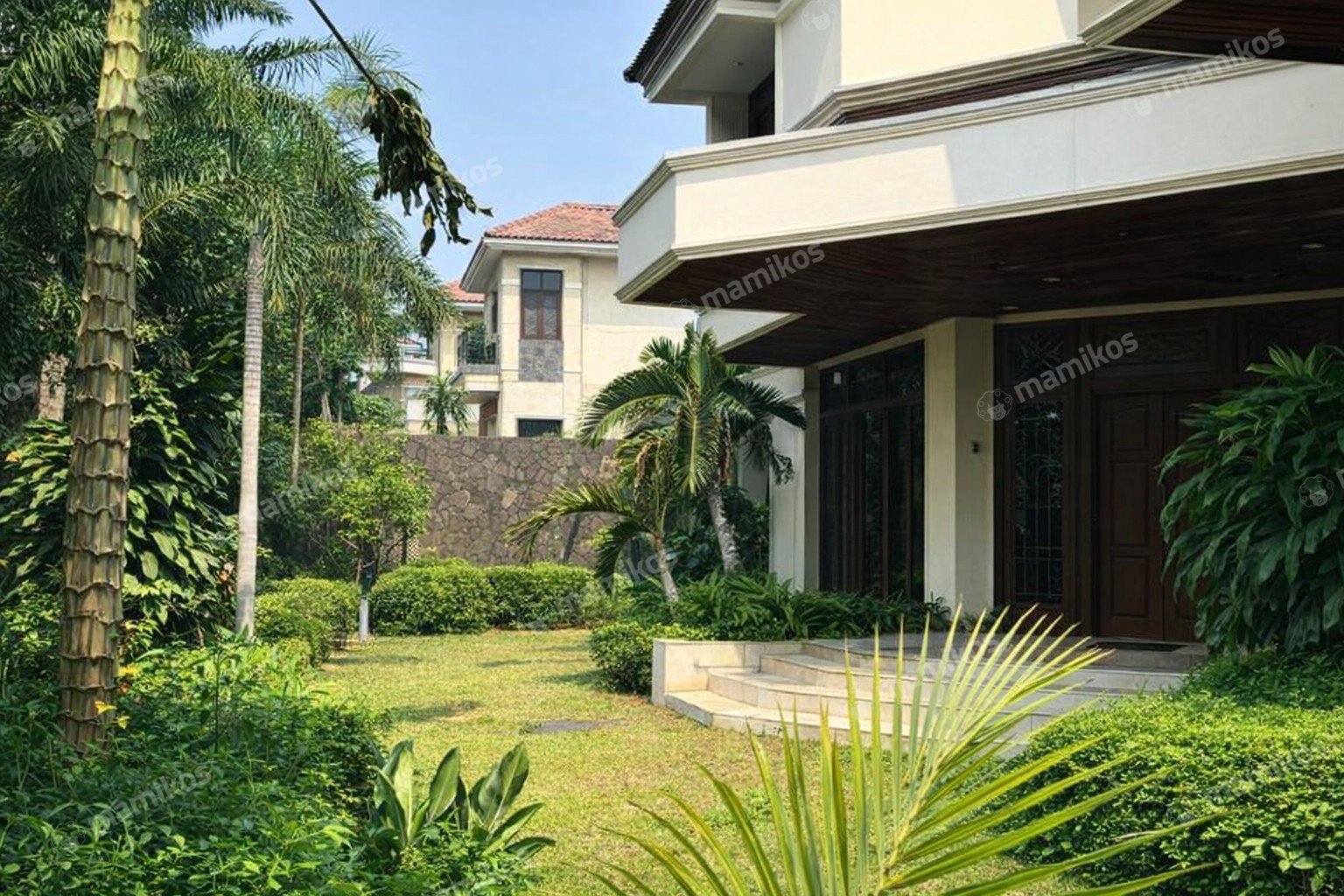 Rumah Sertifikat SHM 5 Kamar Tidur 5 Kamar Mandi patra kuningan Jakarta Selatan