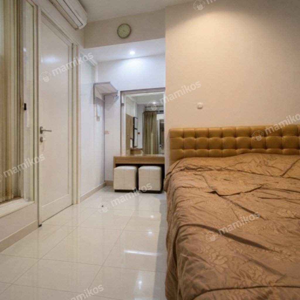 Rumah Sertifikat SHM 4 Kamar Tidur 4 Kamar Mandi Tanjung Duren Jakarta Barat - Photo 4