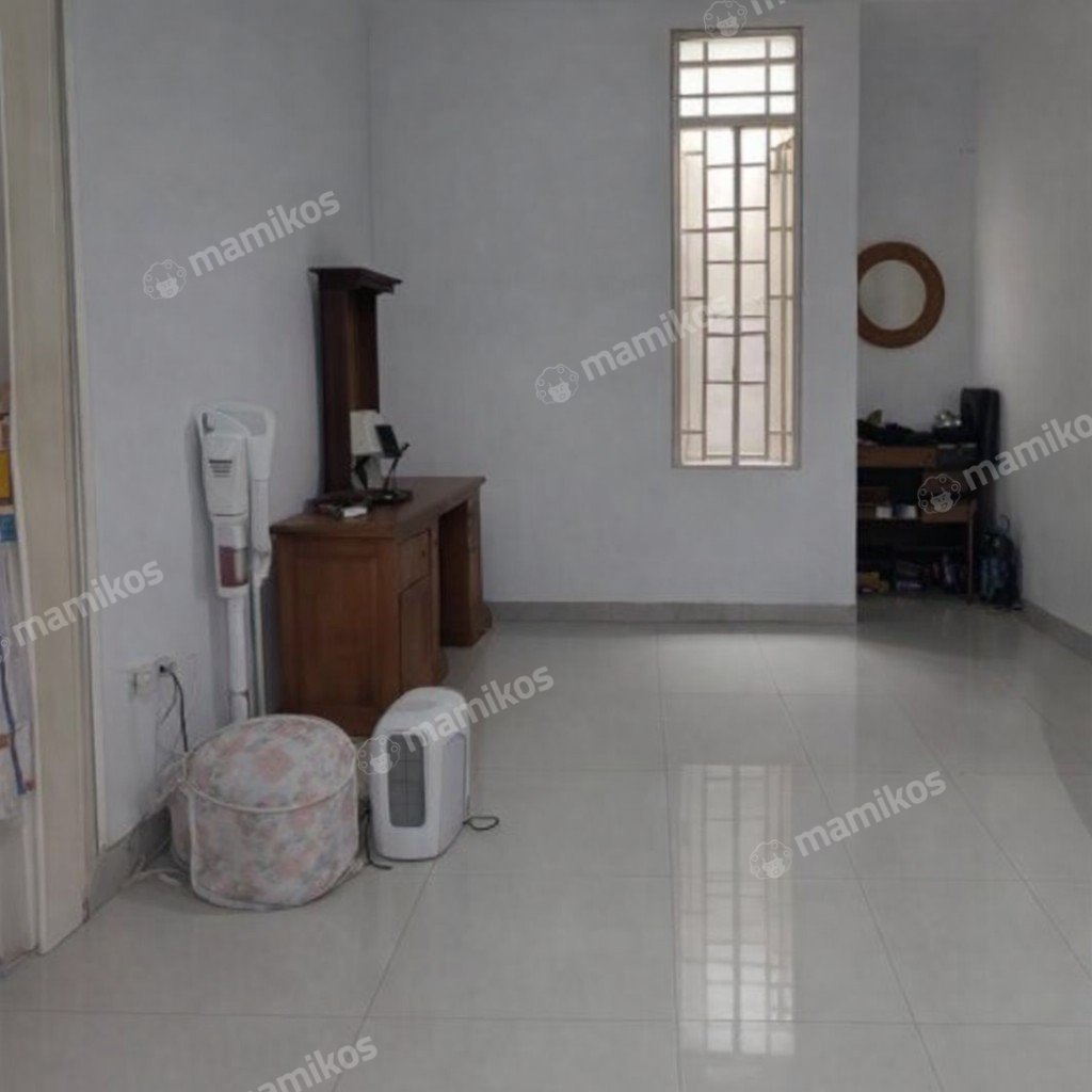Rumah Sertifikat HGB 3 Kamar Tidur 2 Kamar Mandi Taman Palem Jakarta Barat - Photo 5