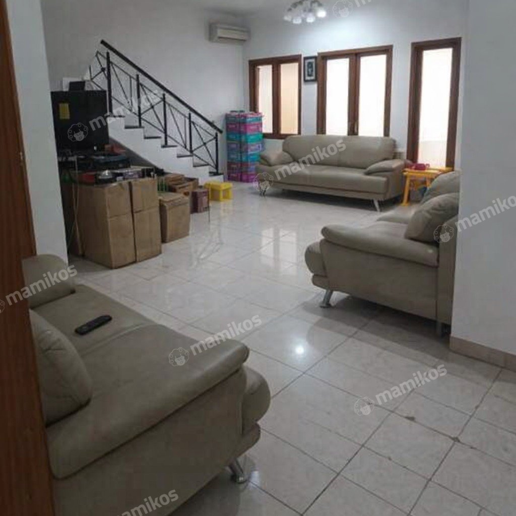 Rumah Sertifikat SHM 5 Kamar Tidur 3 Kamar Mandi Puri Indah Jakarta Barat - Photo 2