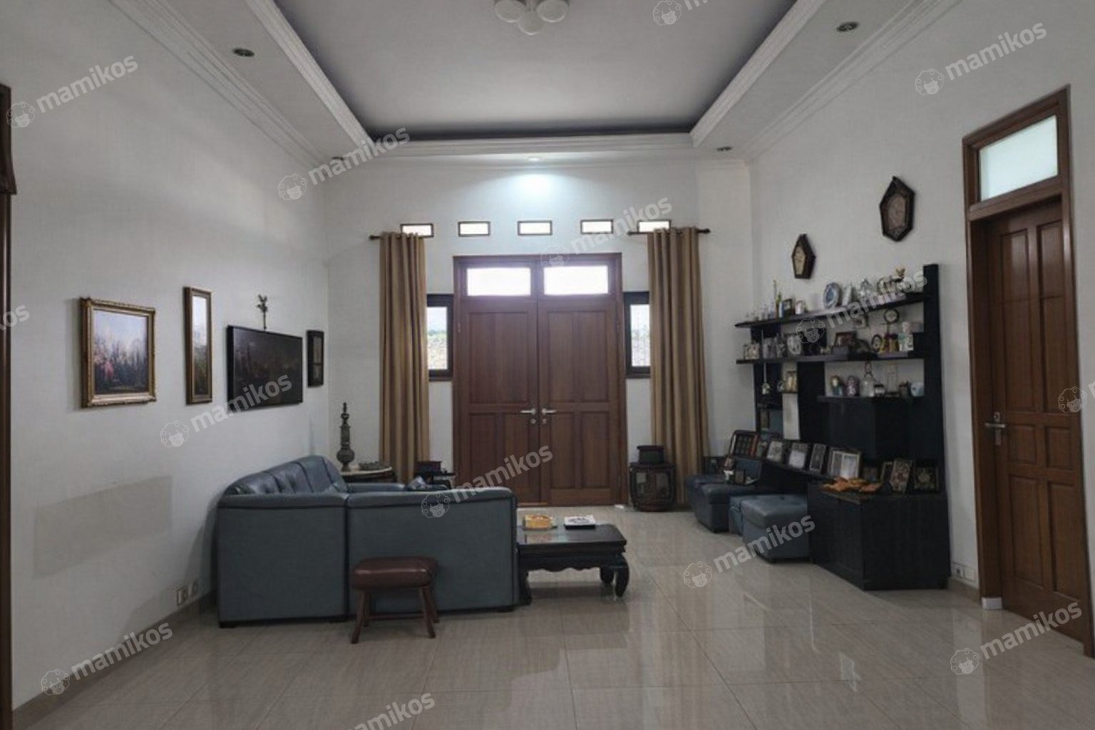 Rumah Sertifikat SHM 7 Kamar Tidur 6 Kamar Mandi Kebon Jeruk Jakarta Barat