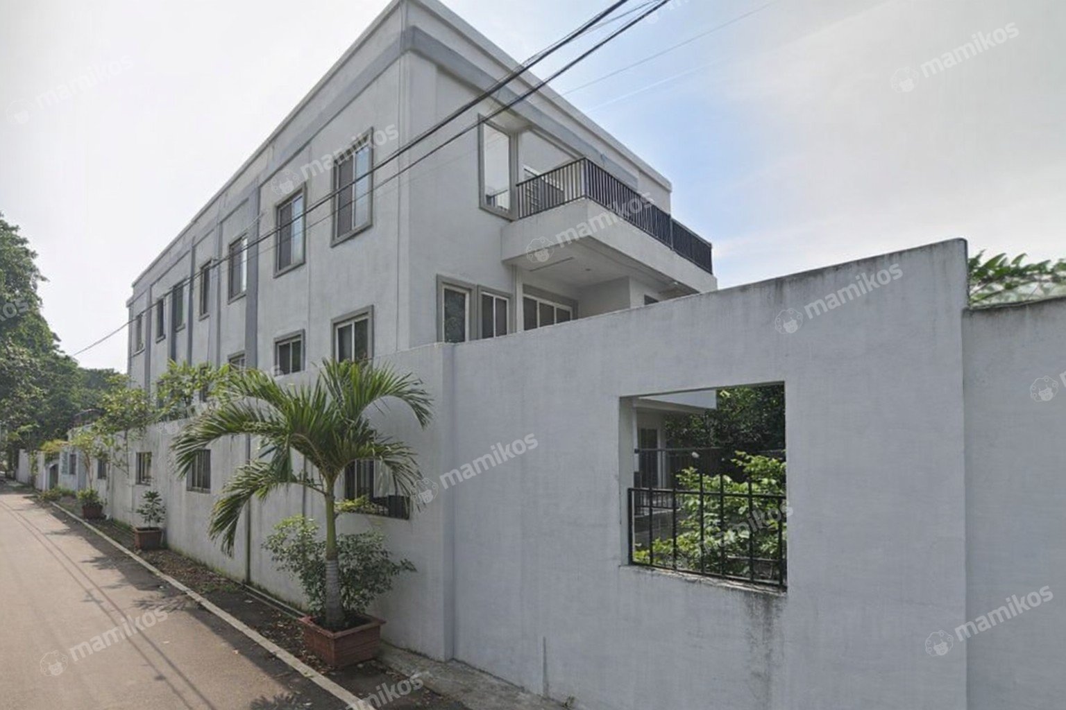 Rumah Sertifikat HGB 6 Kamar Tidur 3 Kamar Mandi Duren Sawit Jakarta Timur - Photo 3