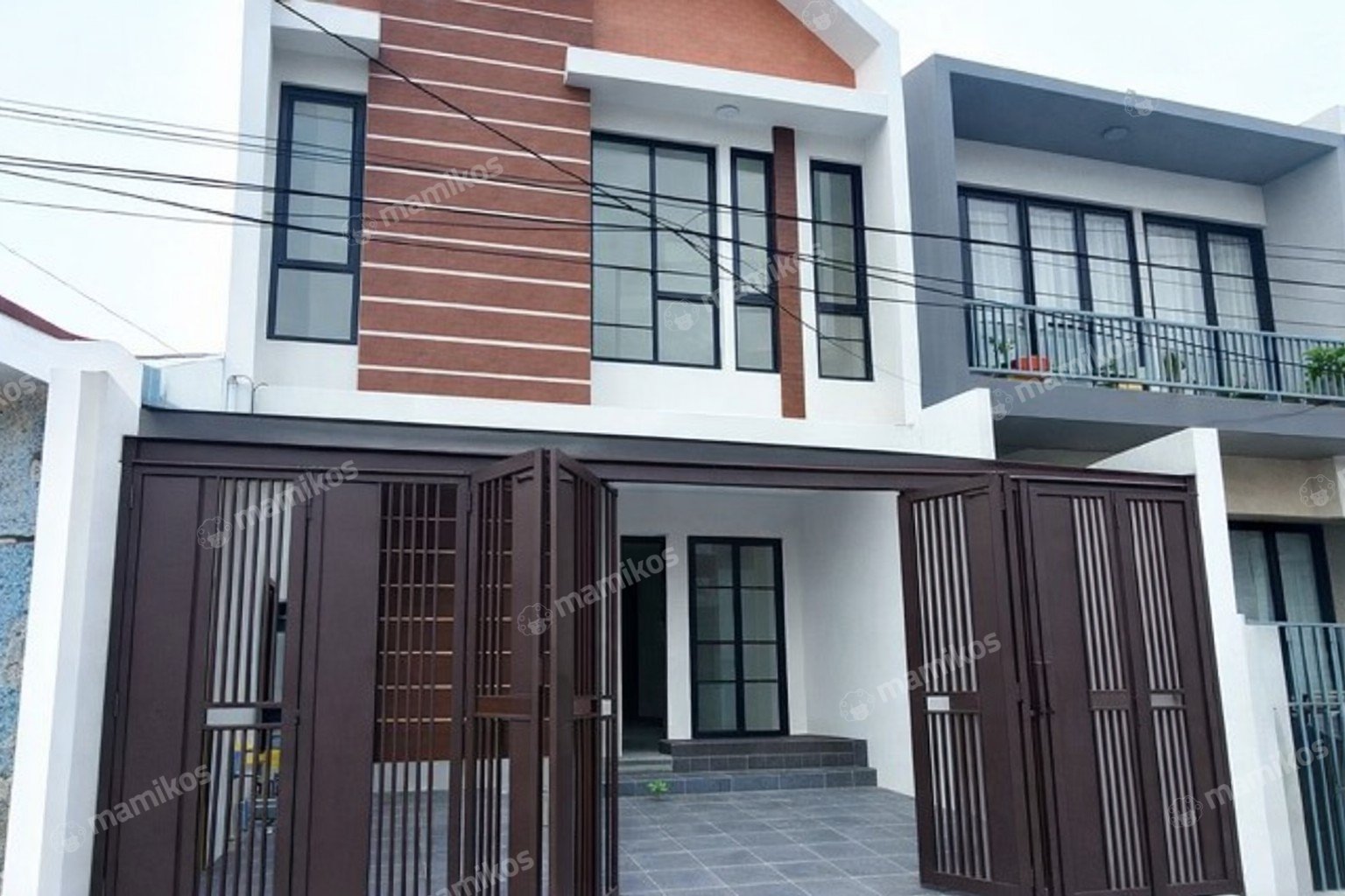 Rumah Sertifikat SHM 5 Kamar Tidur 4 Kamar Mandi Sunrise Garden Jakarta Barat