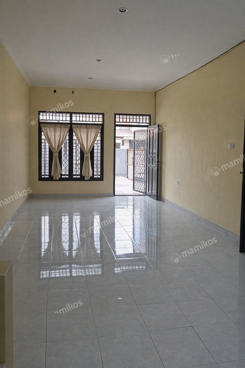 Rumah Sertifikat SHM 2 Kamar Tidur 1 Kamar Mandi Kembangan Jakarta Barat - Photo 3