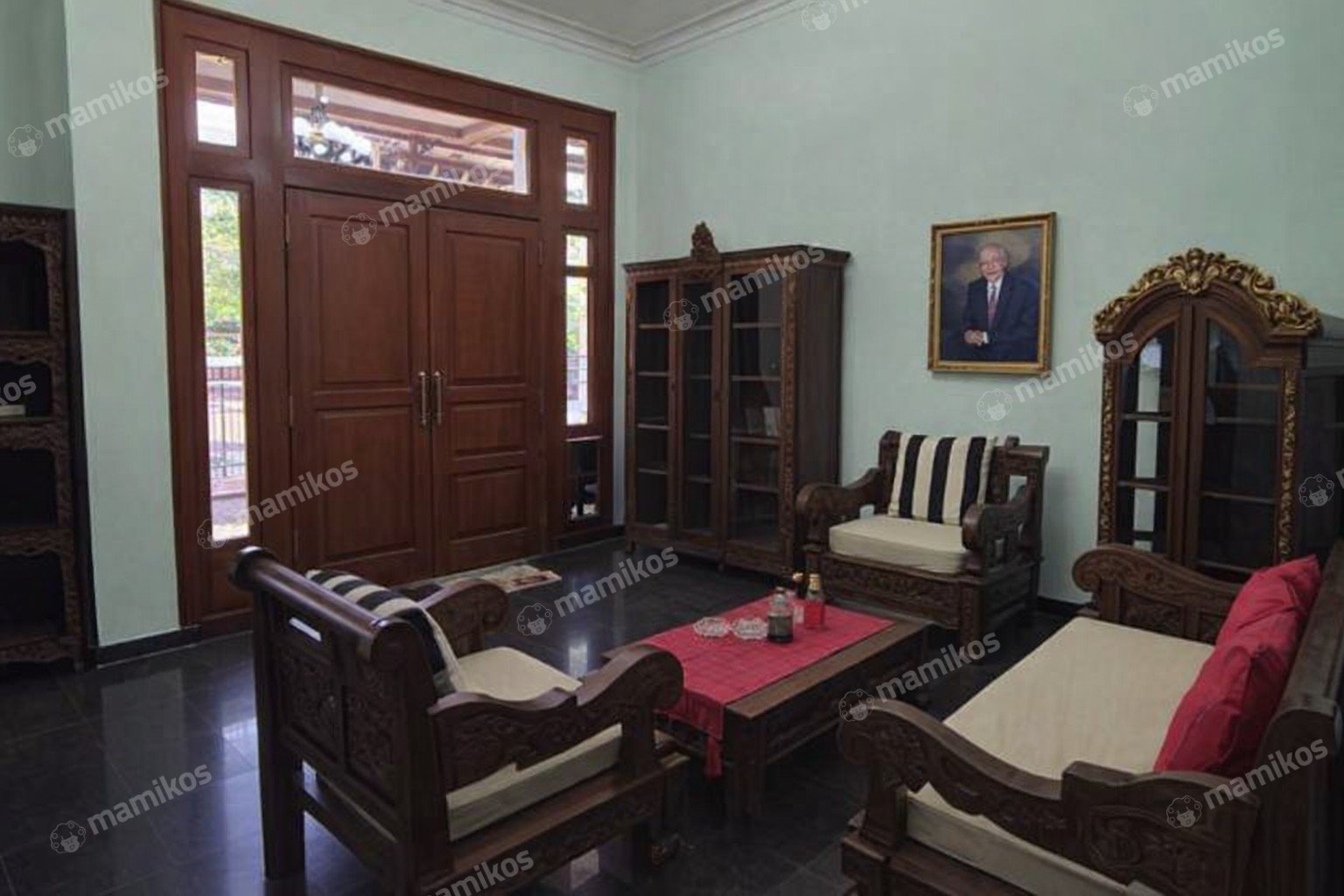 Rumah Sertifikat SHM 5 Kamar Tidur 4 Kamar Mandi Kebayoran Baru Jakarta Selatan