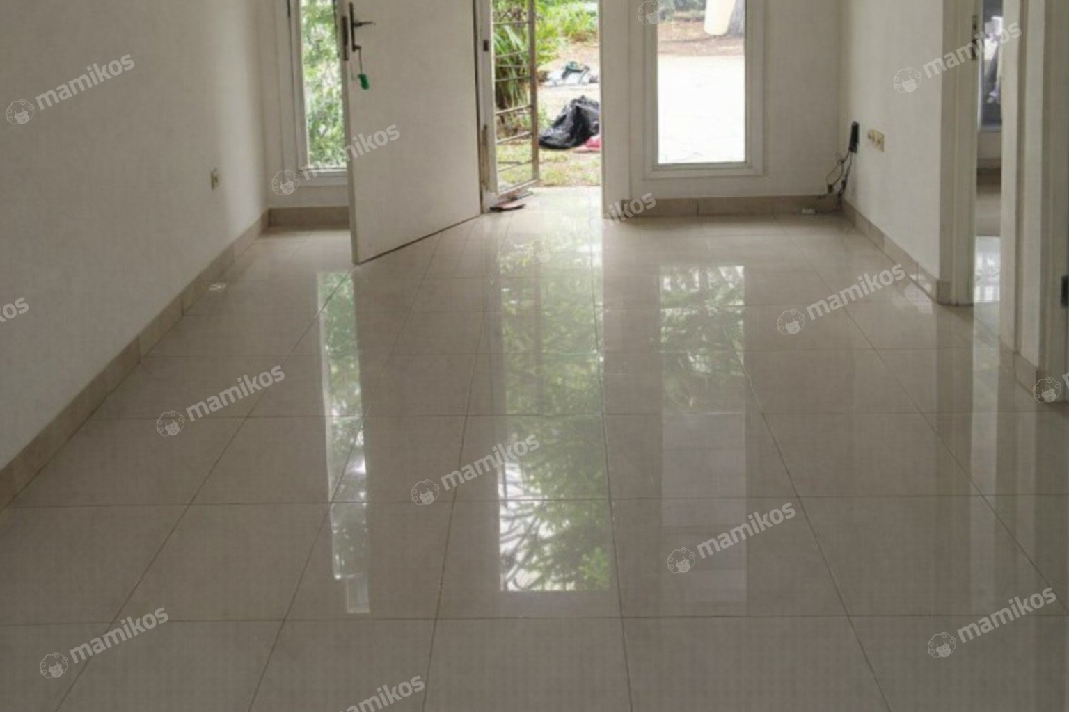 Rumah 3KT 2KM Green Lake City Jakarta Barat