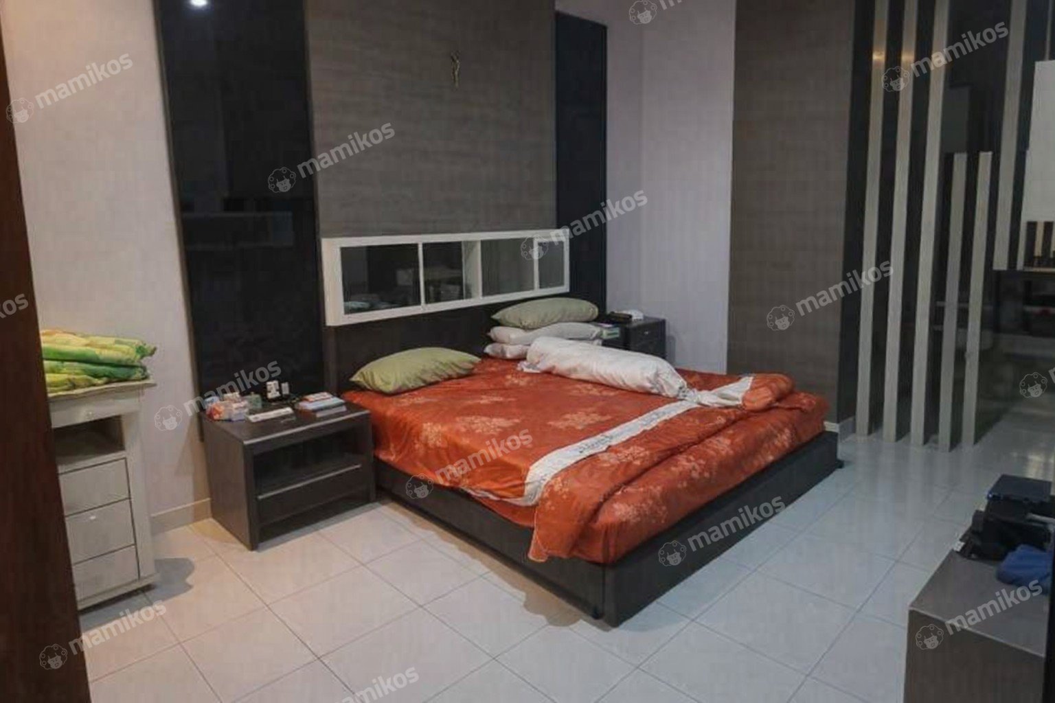 Rumah Sertifikat SHM 3 Kamar Tidur 4 Kamar Mandi Tambora Jakarta Barat