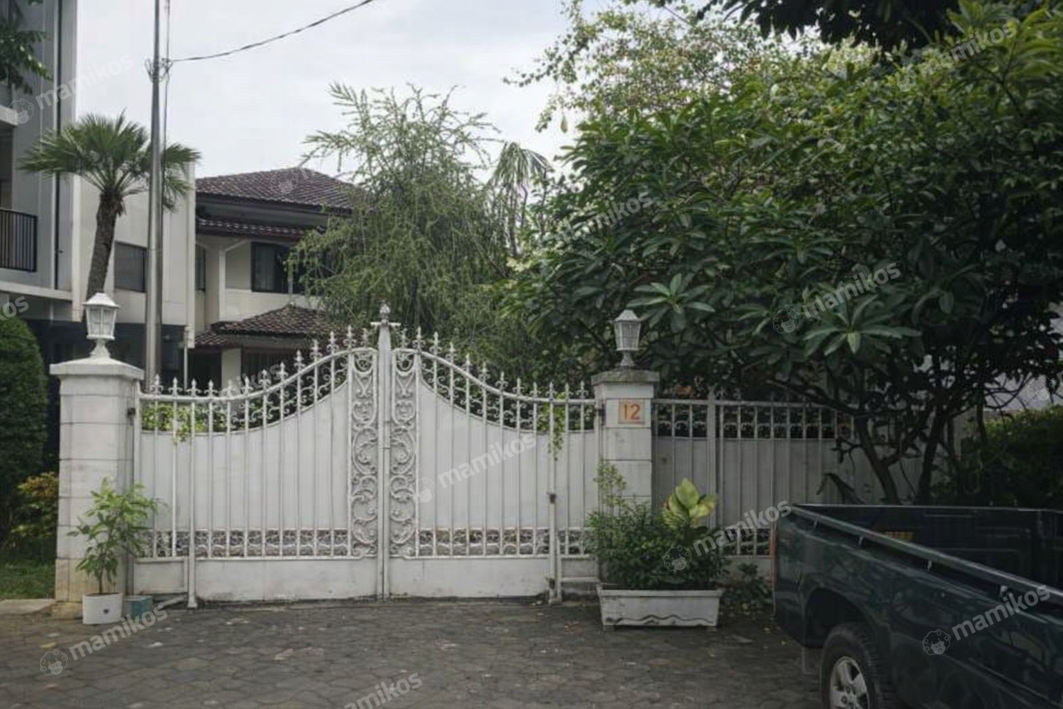Rumah Sertifikat SHM 5 Kamar Tidur 7 Kamar Mandi Kebayoran Baru Jakarta Selatan