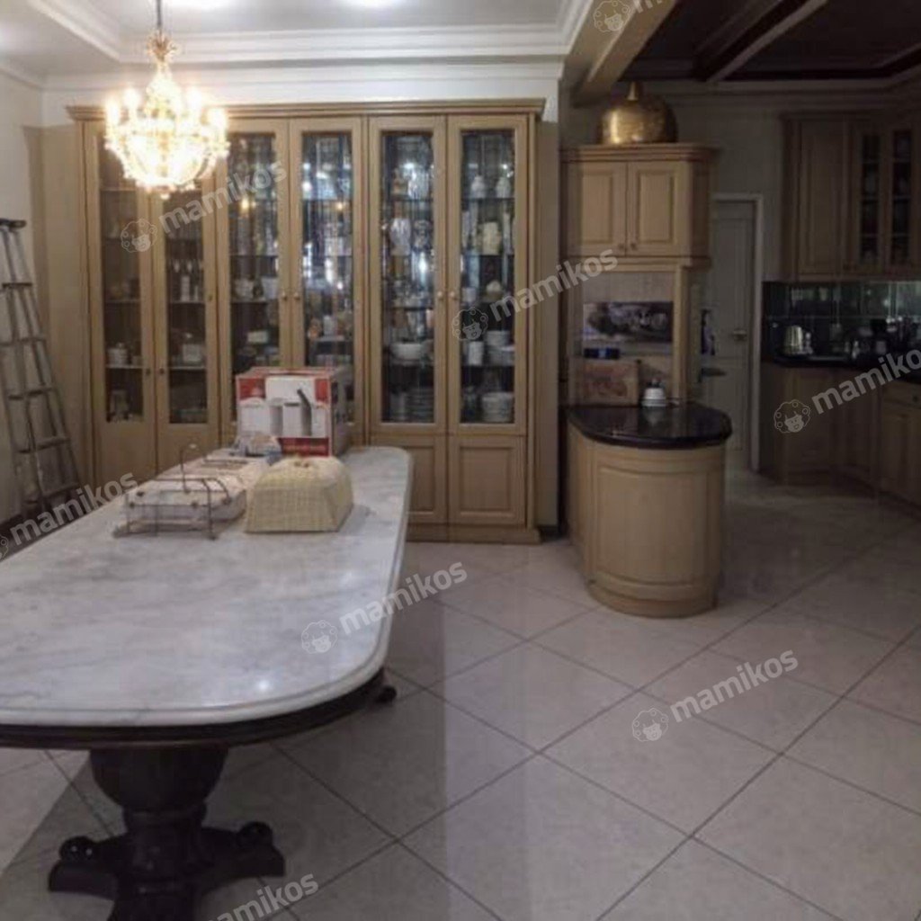 Rumah Sertifikat SHM 5 Kamar Tidur 7 Kamar Mandi Kebayoran Baru Jakarta Selatan - Photo 2