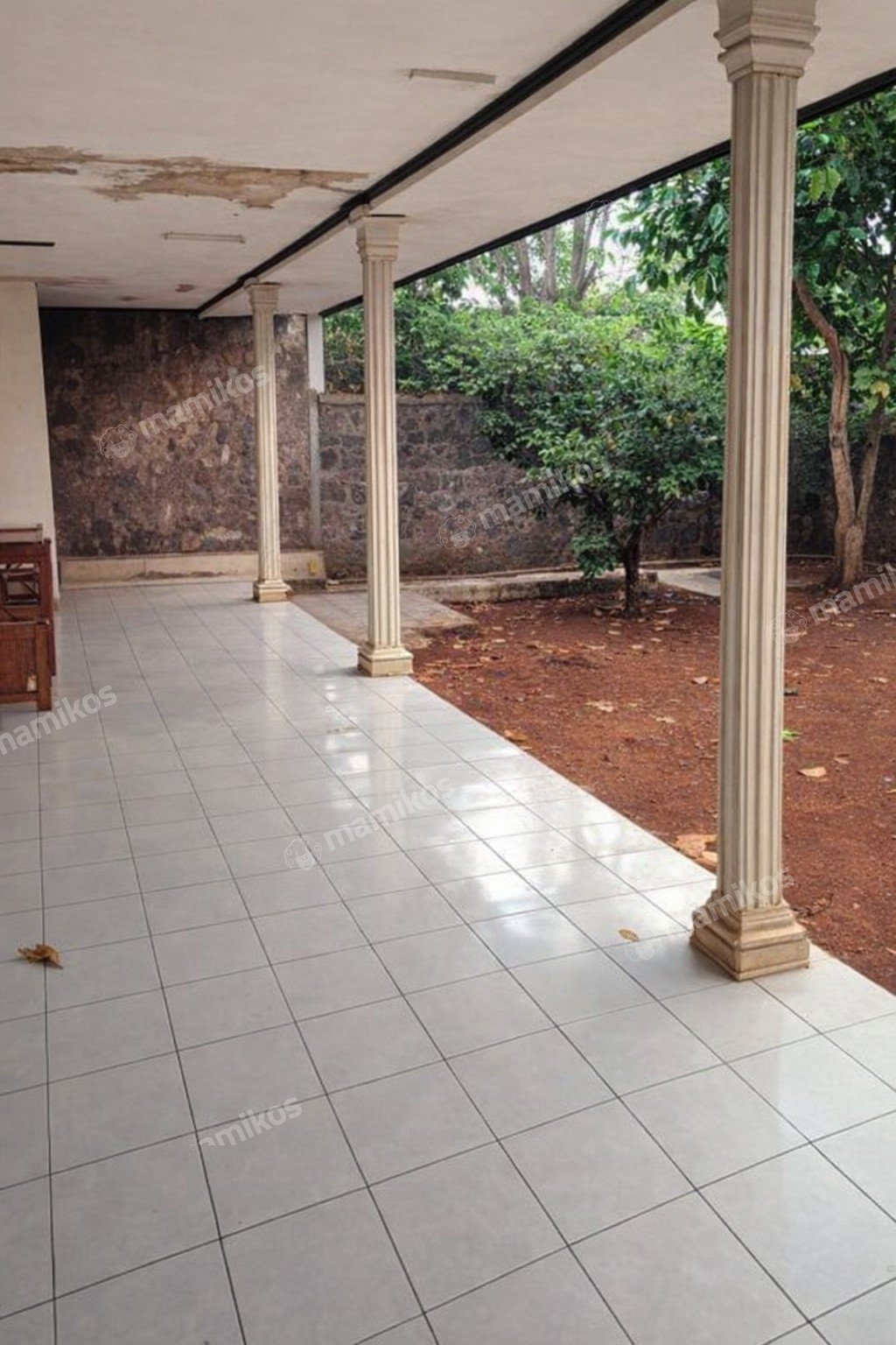 Rumah Sertifikat SHM 3 Kamar Tidur 1 Kamar Mandi Gandaria Jakarta Selatan - Photo 4