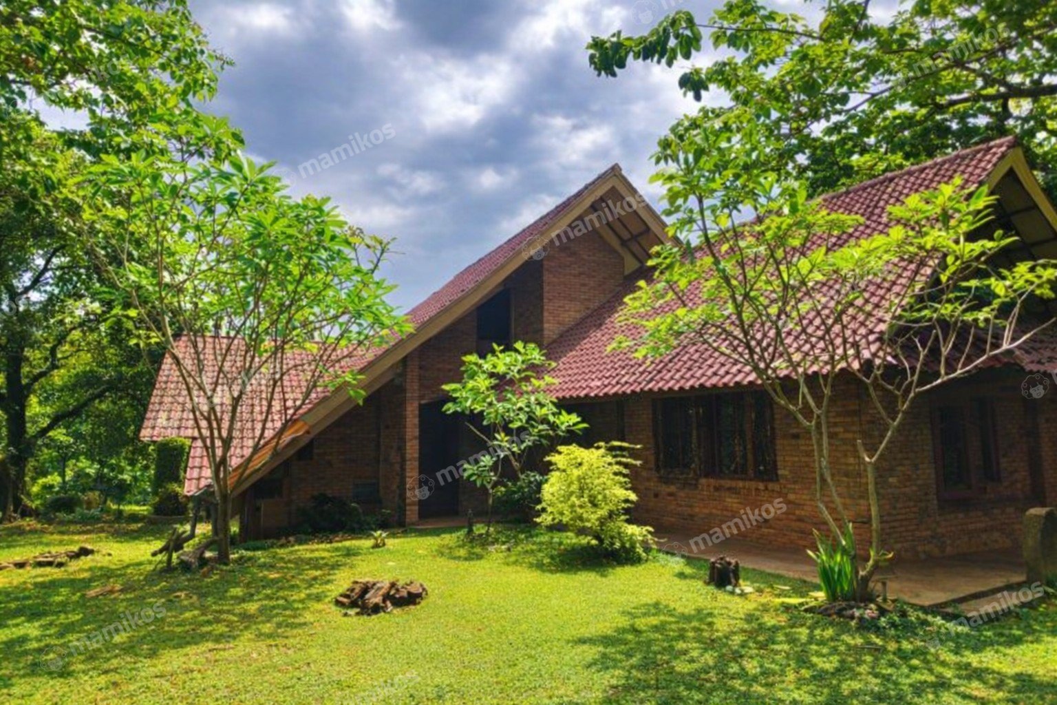 Rumah Sertifikat SHM 4 Kamar Tidur 4 Kamar Mandi Jagakarsa Jakarta Selatan