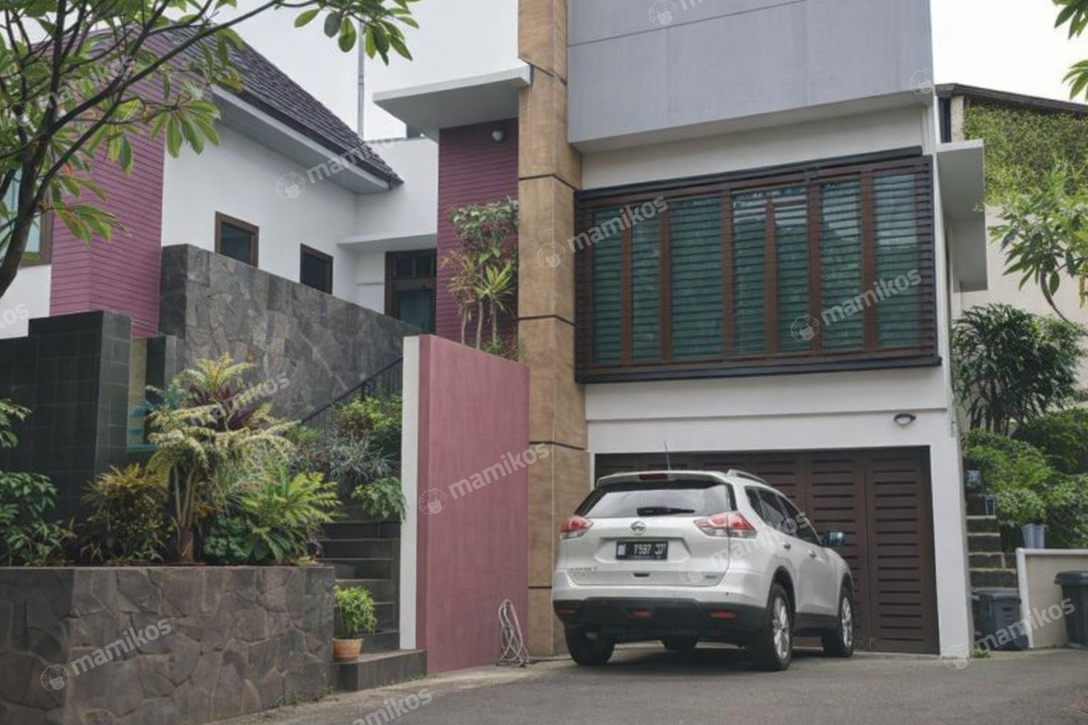 Rumah Sertifikat SHM 4 Kamar Tidur 3 Kamar Mandi Jati Padang Jakarta Selatan