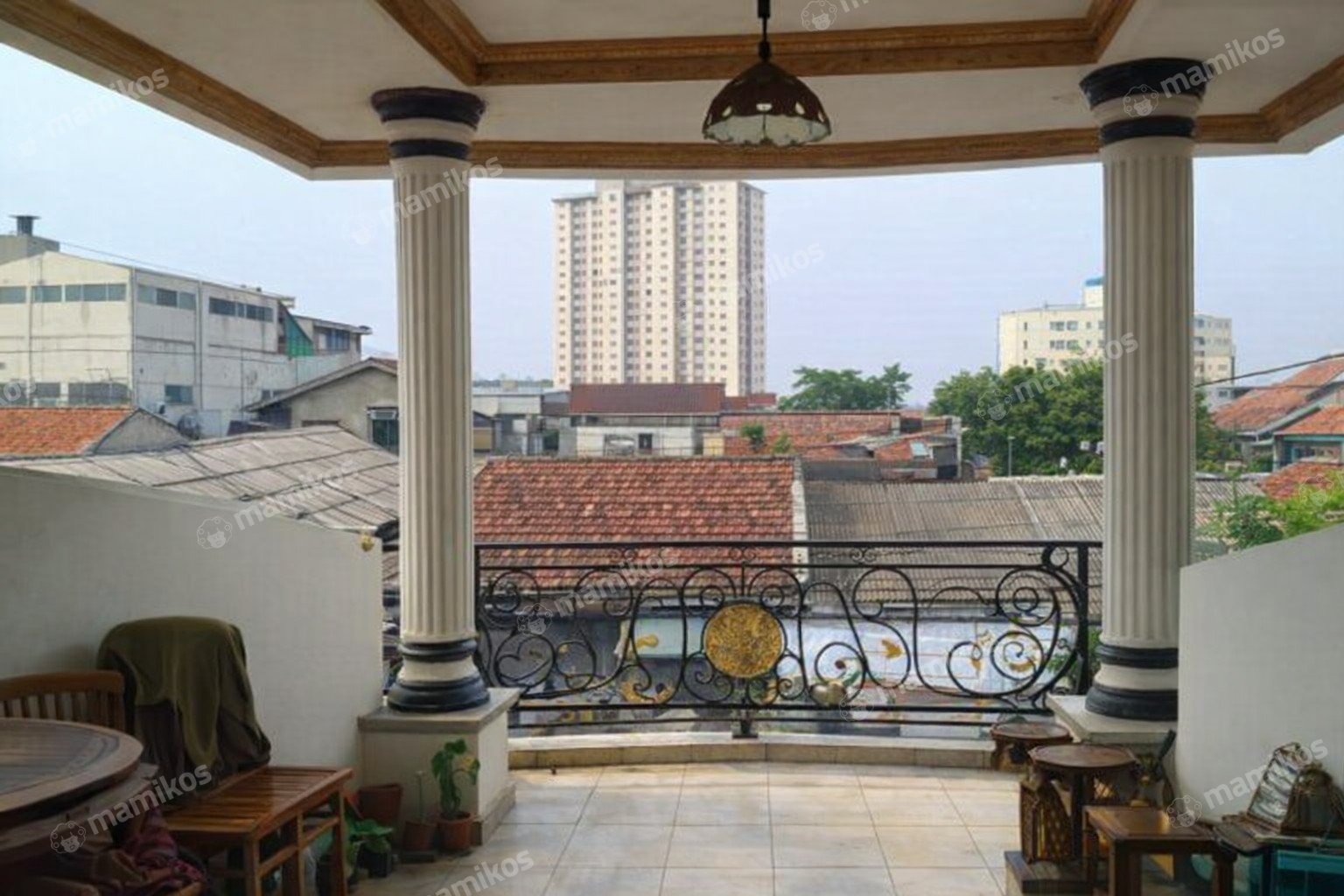 Rumah Sertifikat SHM 8 Kamar Tidur 3 Kamar Mandi Ulujami Jakarta Selatan