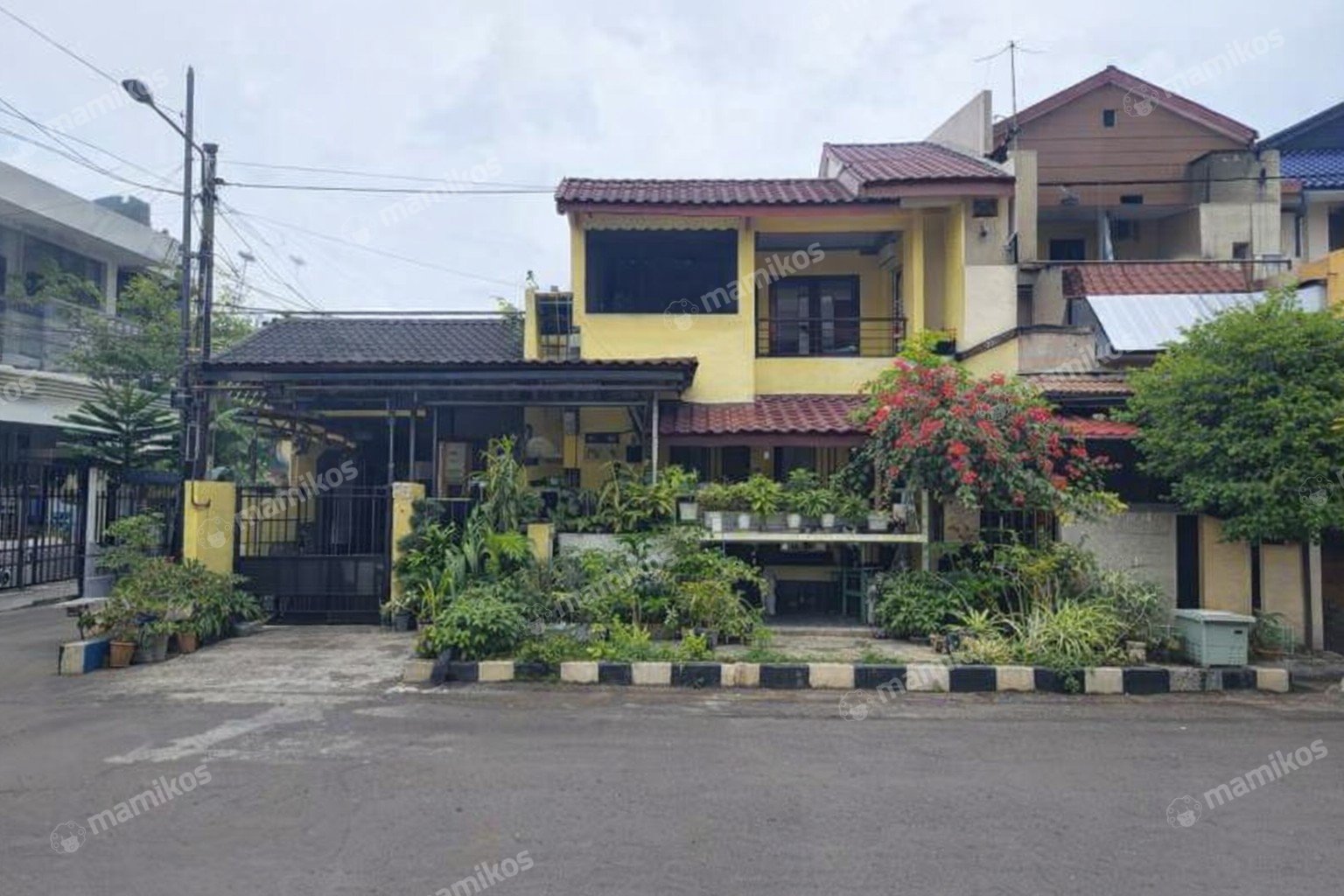 Rumah Sertifikat SHM 5 Kamar Tidur 3 Kamar Mandi Duren Sawit Jakarta Timur - Photo 2