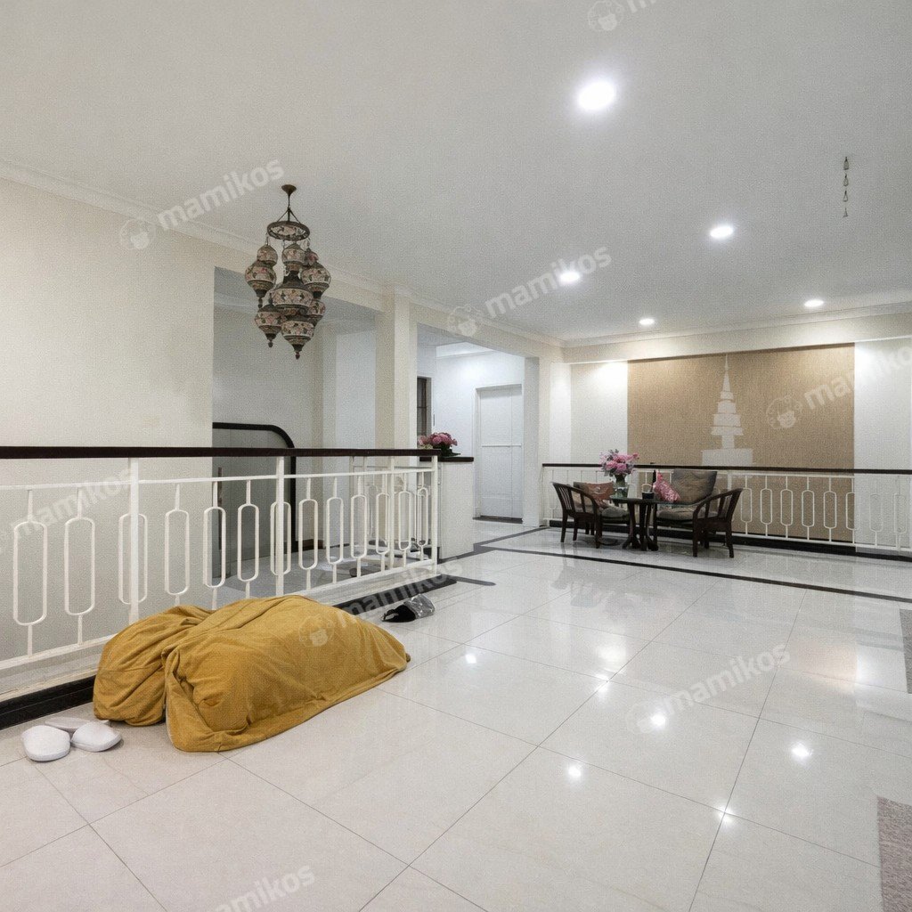 Rumah Sertifikat SHM 5 Kamar Tidur 5 Kamar Mandi Tebet Jakarta Selatan - Photo 5
