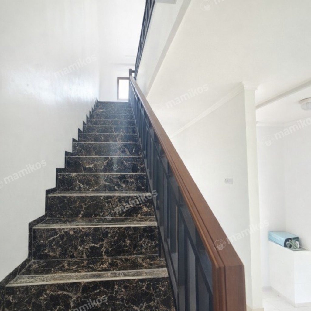 Rumah Sertifikat SHM 4 Kamar Tidur 4 Kamar Mandi Pondok Bambu Jakarta Timur - Photo 4