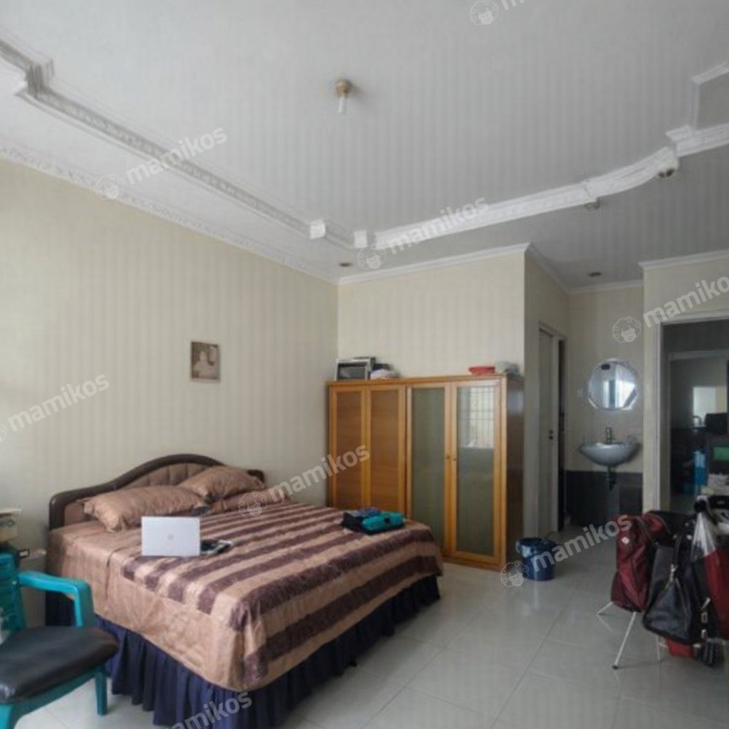 Rumah Sertifikat SHM 4 Kamar Tidur 3 Kamar Mandi Taman Ratu Jakarta Barat - Photo 5
