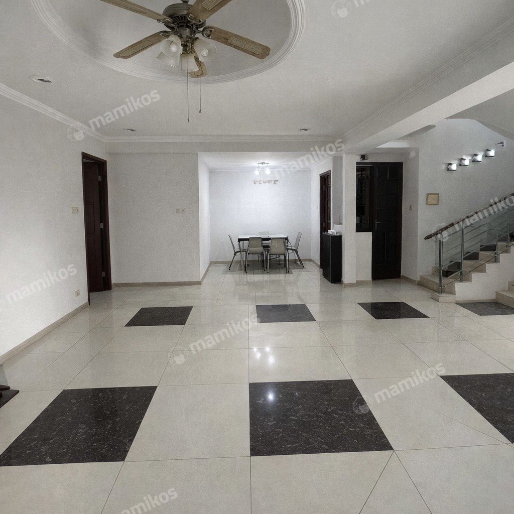 Rumah Sertifikat SHM 2 Kamar Tidur 2 Kamar Mandi Kembangan Jakarta Barat - Photo 2