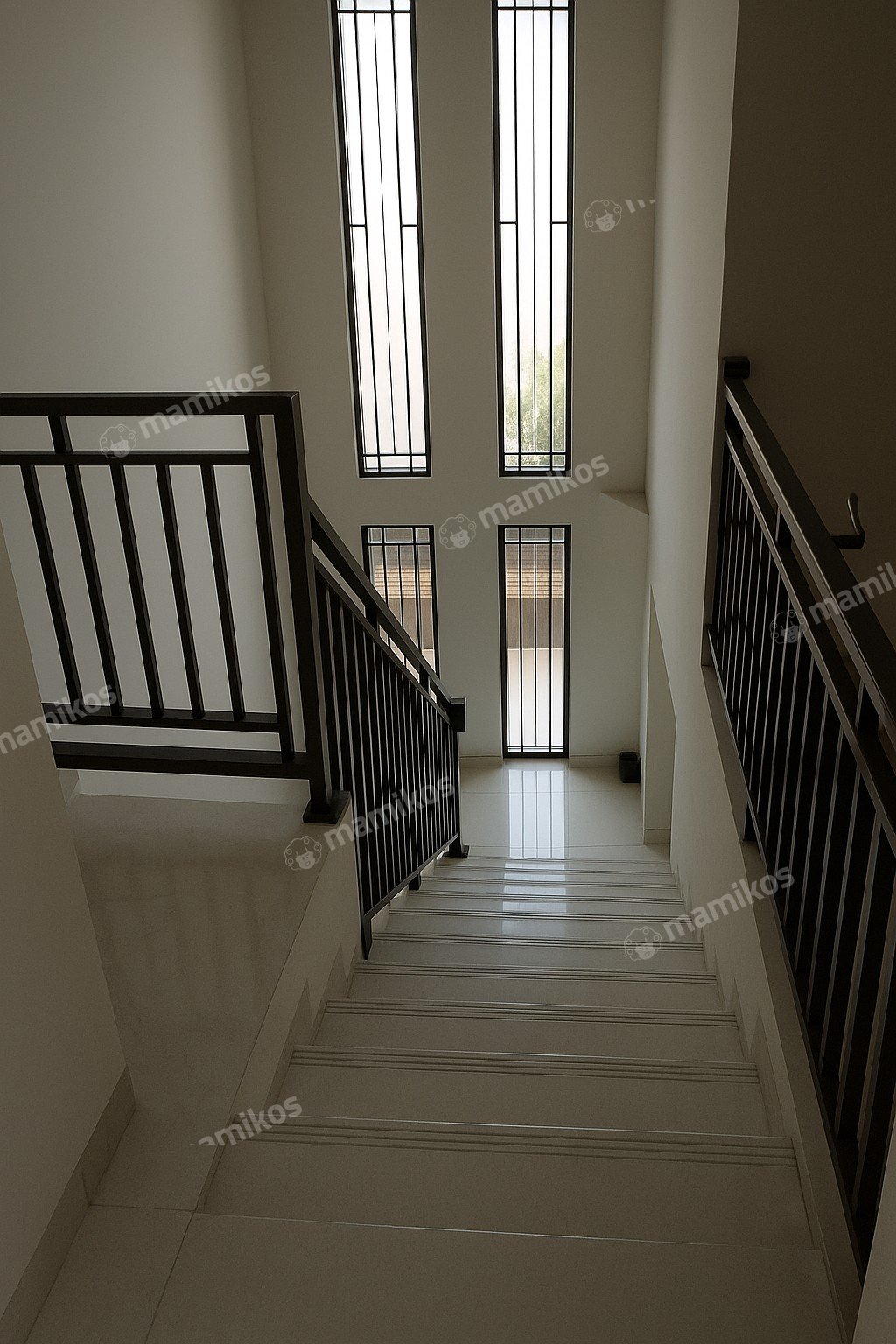 Rumah Sertifikat SHM 7 Kamar Tidur 4 Kamar Mandi Tanjung Duren Jakarta Barat - Photo 4