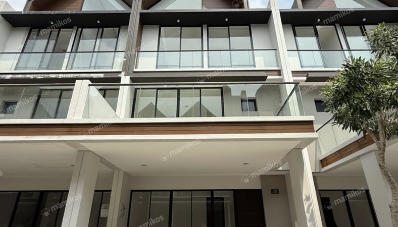 Rumah 3KT 3KM Pantai Indah Kapuk 2 Jakarta Utara