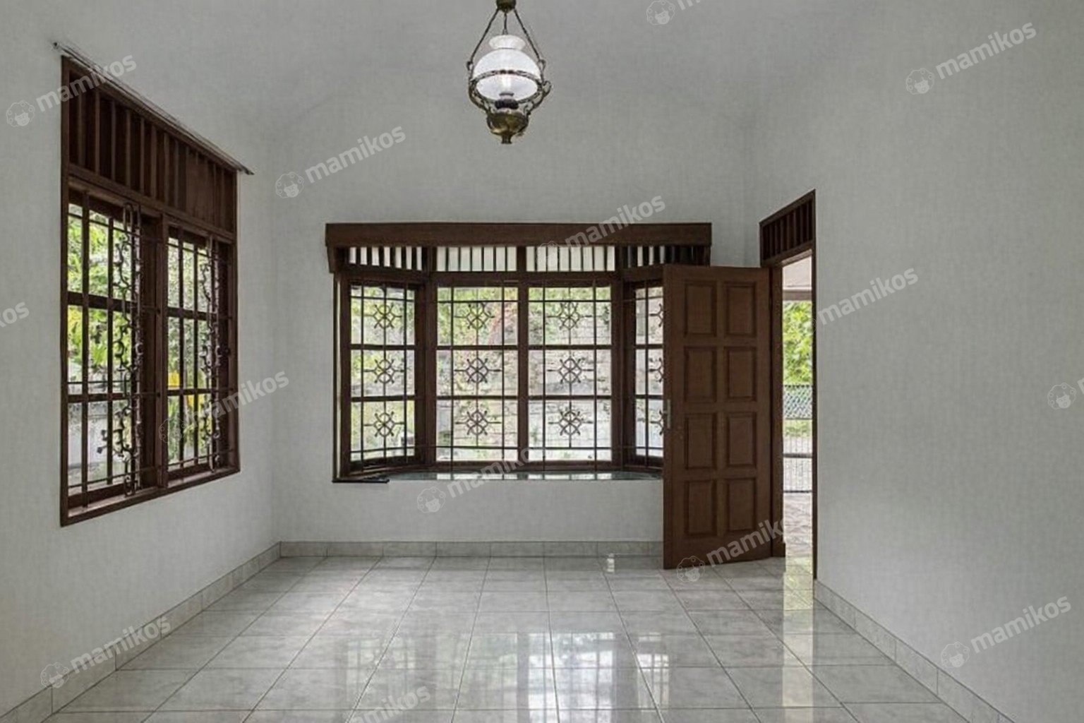 Rumah Sertifikat SHM 5 Kamar Tidur 3 Kamar Mandi Sektor 2 - Bintaro Jakarta Selatan
