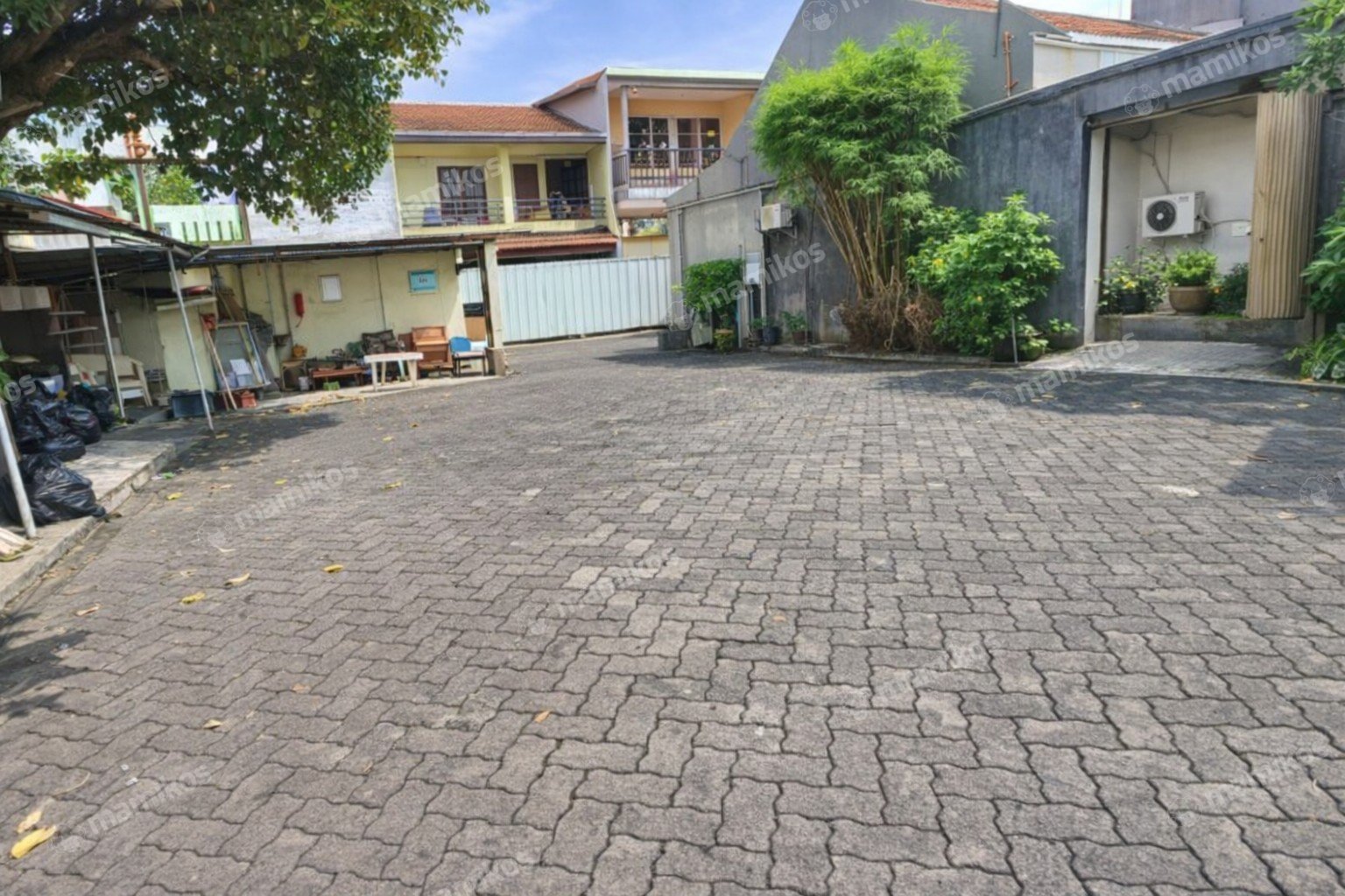 Rumah Sertifikat HGB 5 Kamar Tidur 3 Kamar Mandi Tanjung Duren Jakarta Barat