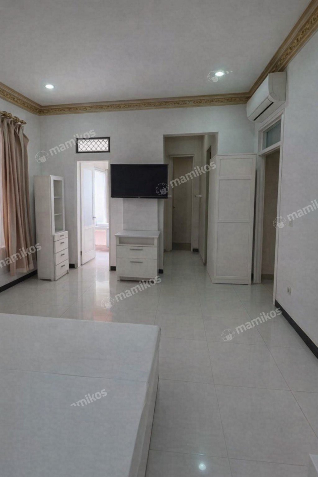 Rumah Sertifikat SHM 4 Kamar Tidur 3 Kamar Mandi Kelapa Gading Jakarta Utara - Photo 4