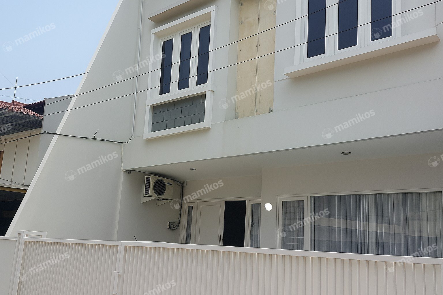 Rumah Sertifikat SHM 5 Kamar Tidur 3 Kamar Mandi Kelapa Gading Jakarta Utara