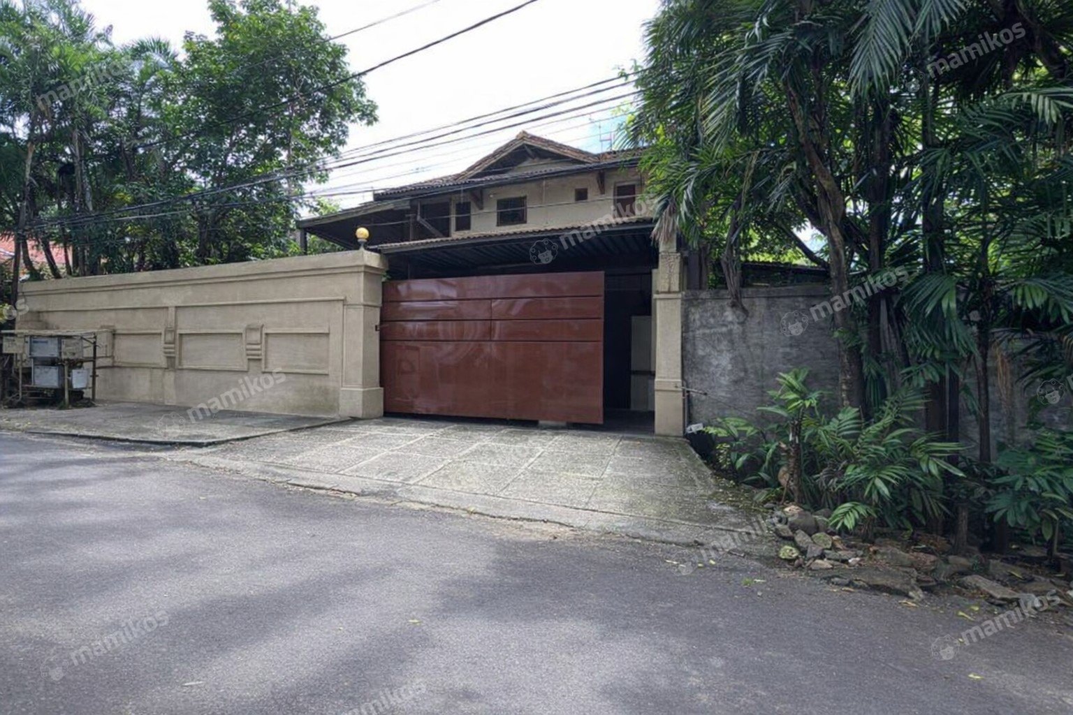 Rumah Sertifikat SHM 5 Kamar Tidur 5 Kamar Mandi Cipete Jakarta Selatan