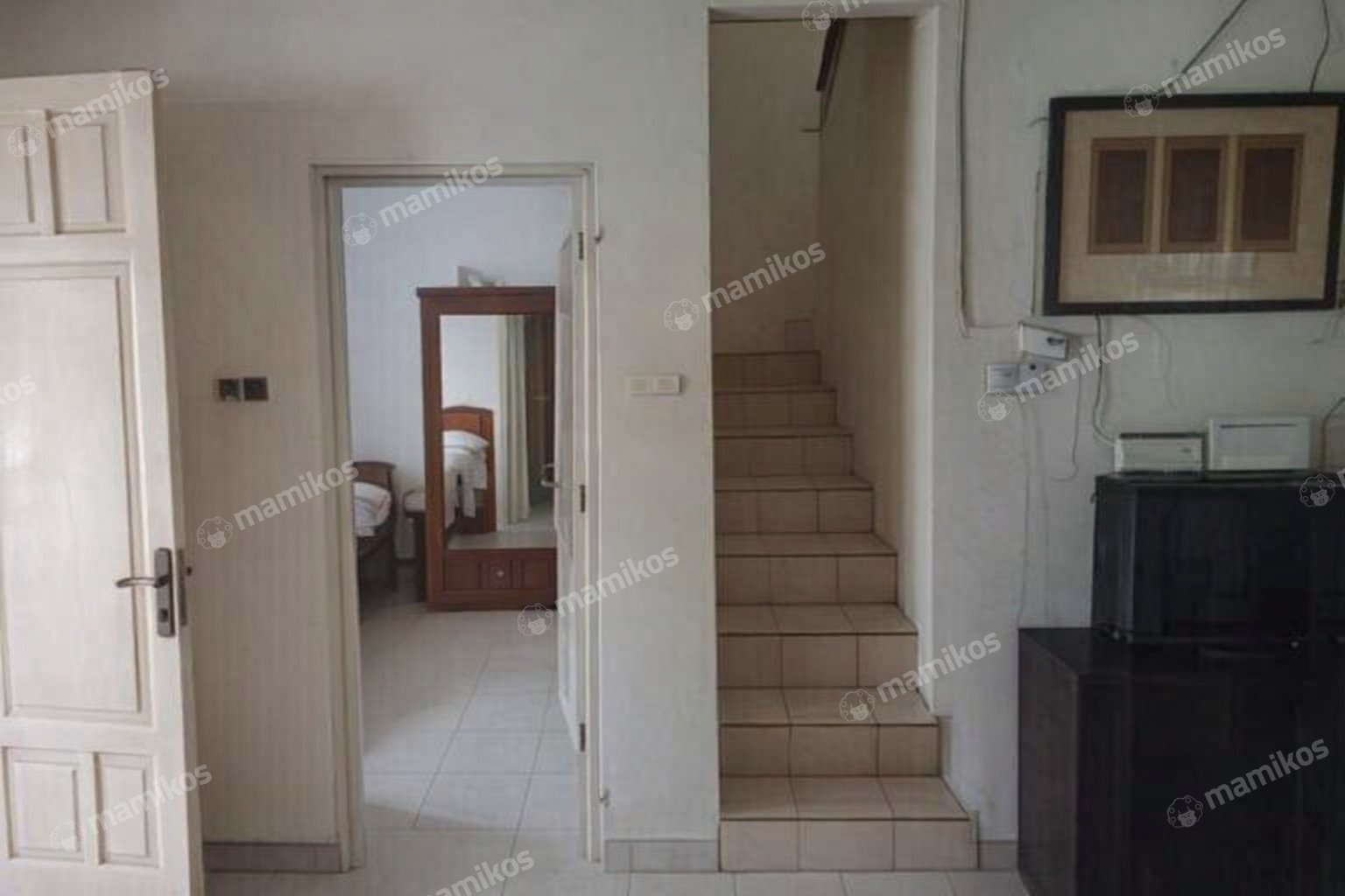 Rumah Sertifikat SHM 3 Kamar Tidur 2 Kamar Mandi Kota Wisata Jakarta Timur - Photo 2