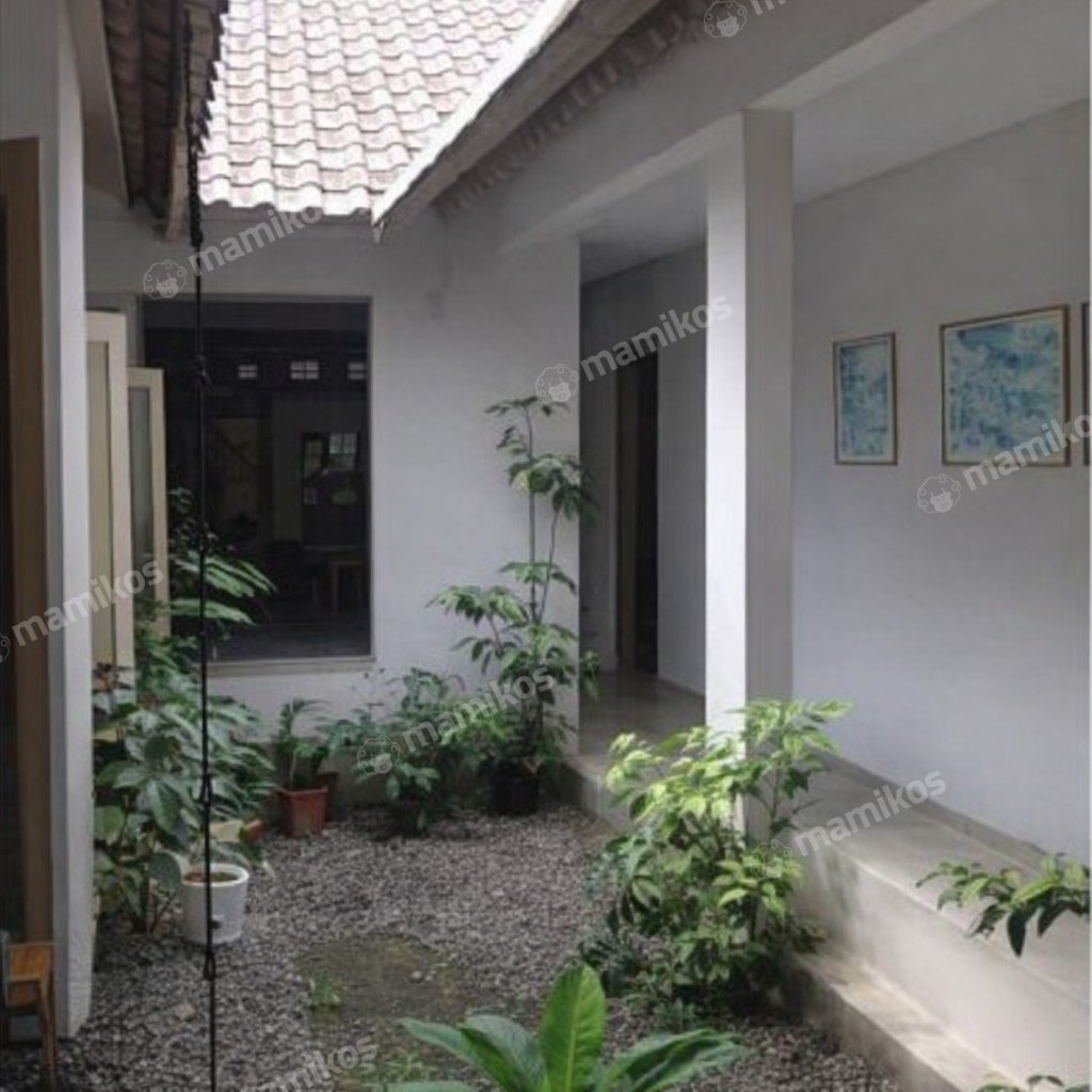 Rumah Sertifikat SHM 5 Kamar Tidur 3 Kamar Mandi Cipete Jakarta Selatan - Photo 2