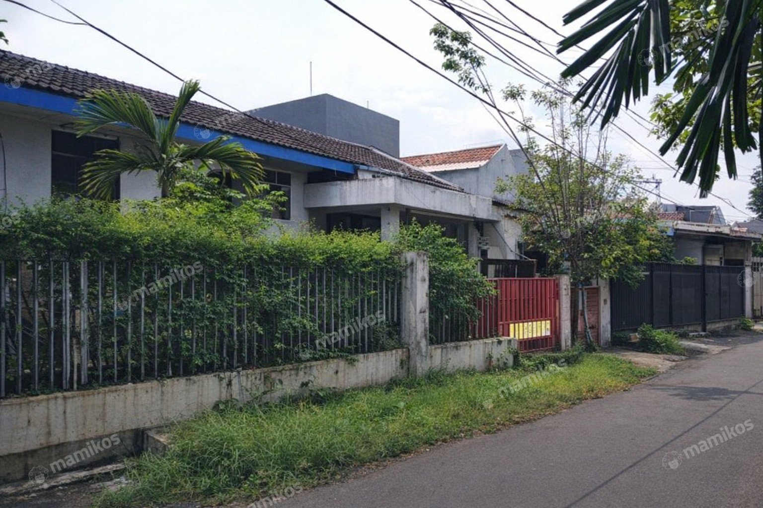 Rumah Sertifikat SHM 4 Kamar Tidur 3 Kamar Mandi Joglo Jakarta Barat - Photo 3