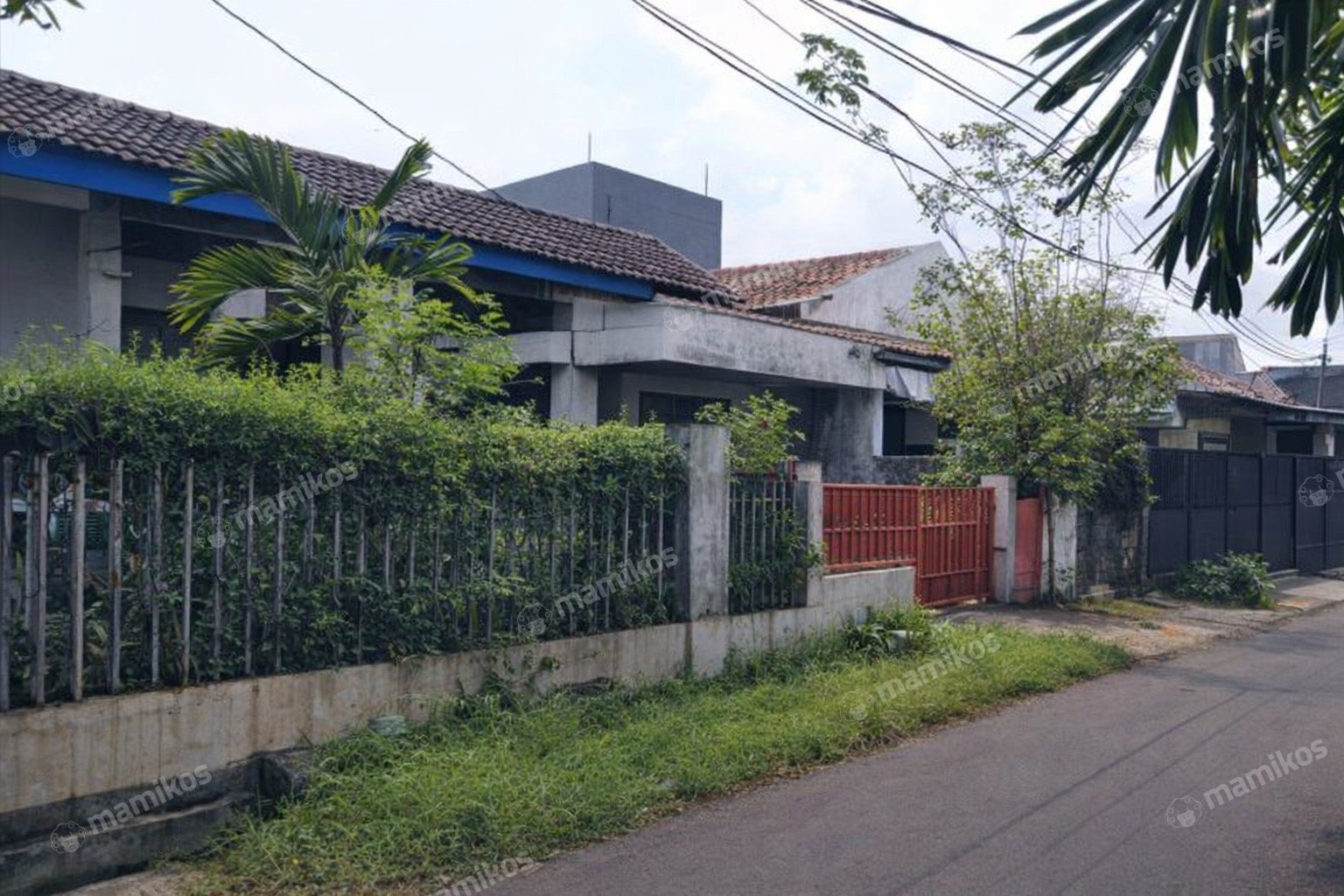 Rumah Sertifikat SHM 4 Kamar Tidur 3 Kamar Mandi Joglo Jakarta Barat - Photo 4