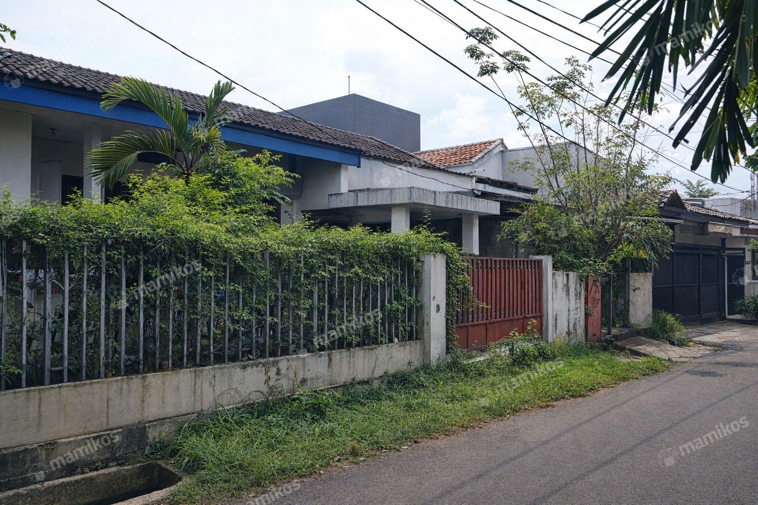 Rumah Sertifikat SHM 4 Kamar Tidur 3 Kamar Mandi Joglo Jakarta Barat - Photo 5